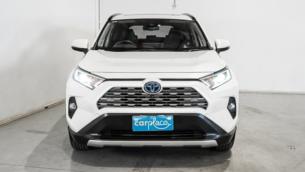 Toyota Rav4 image 2