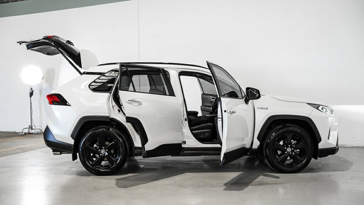 Toyota Rav4 image 4