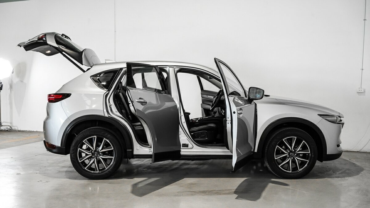 Mazda Cx-5 image 4