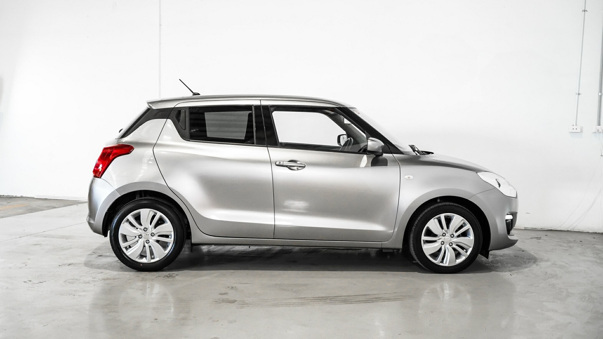 Suzuki Swift image 3