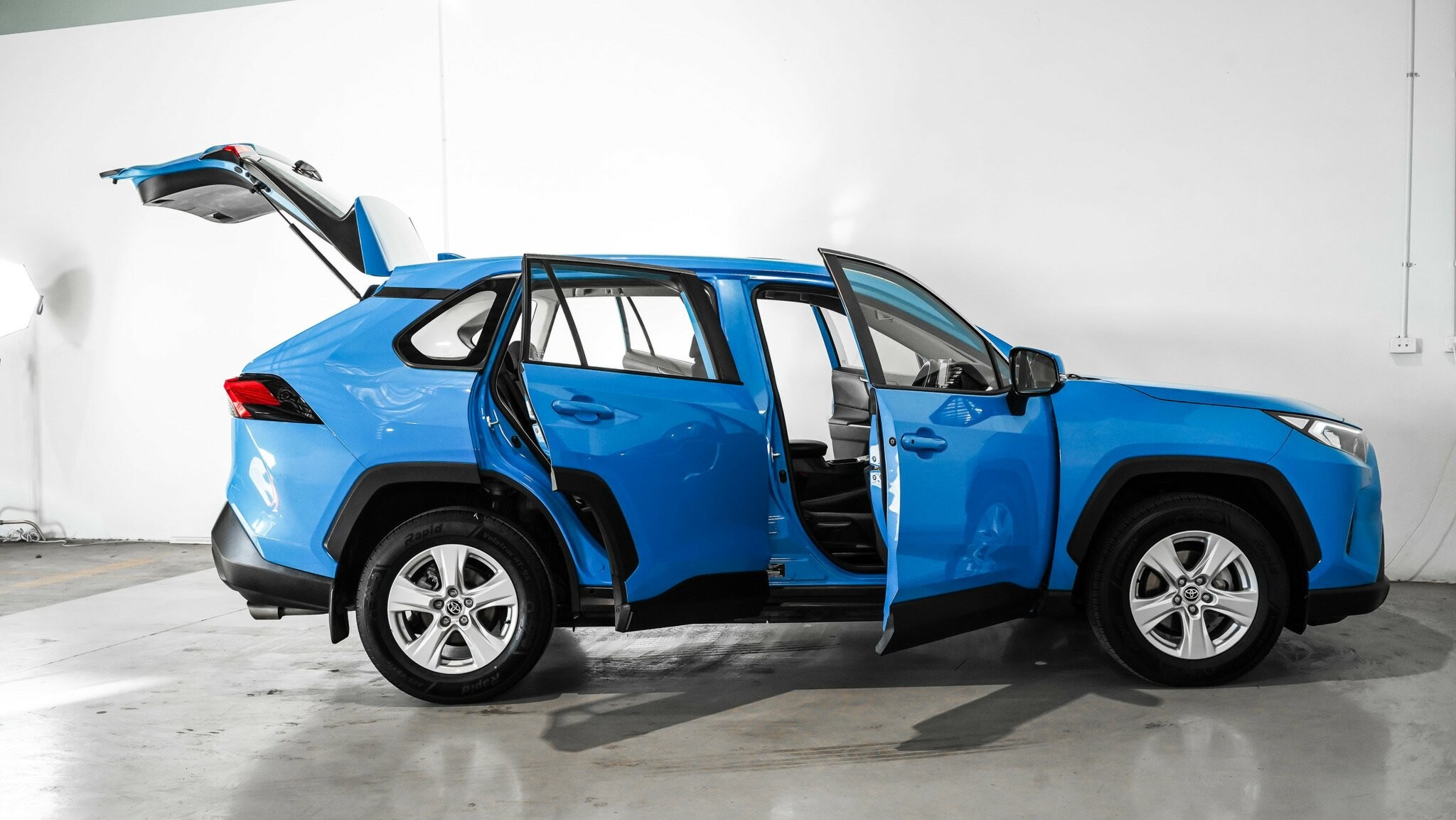 Toyota Rav4 image 4