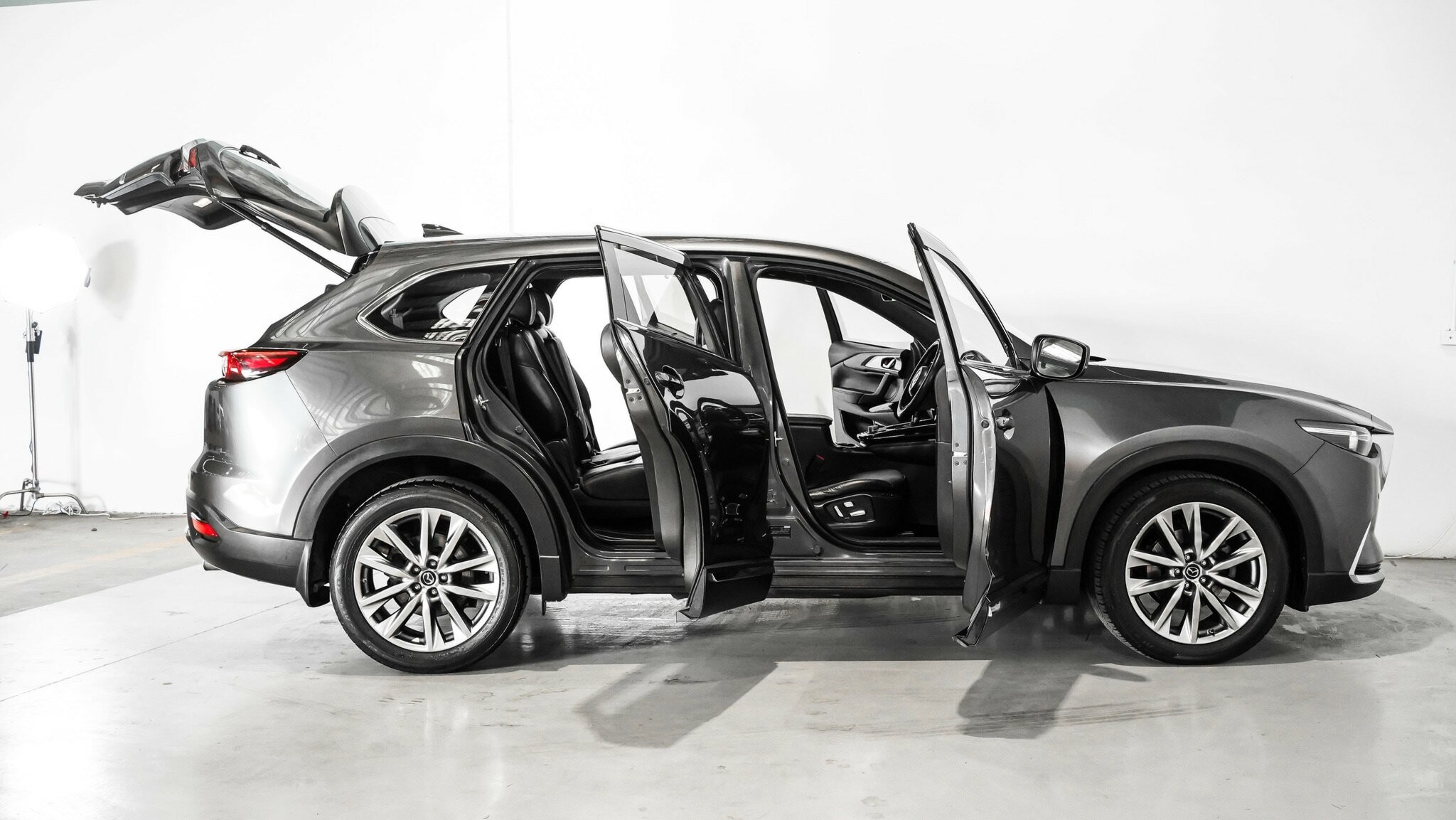 Mazda Cx-9 image 4