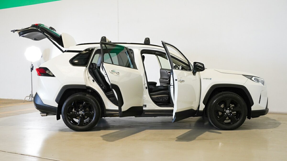 Toyota Rav4 image 4