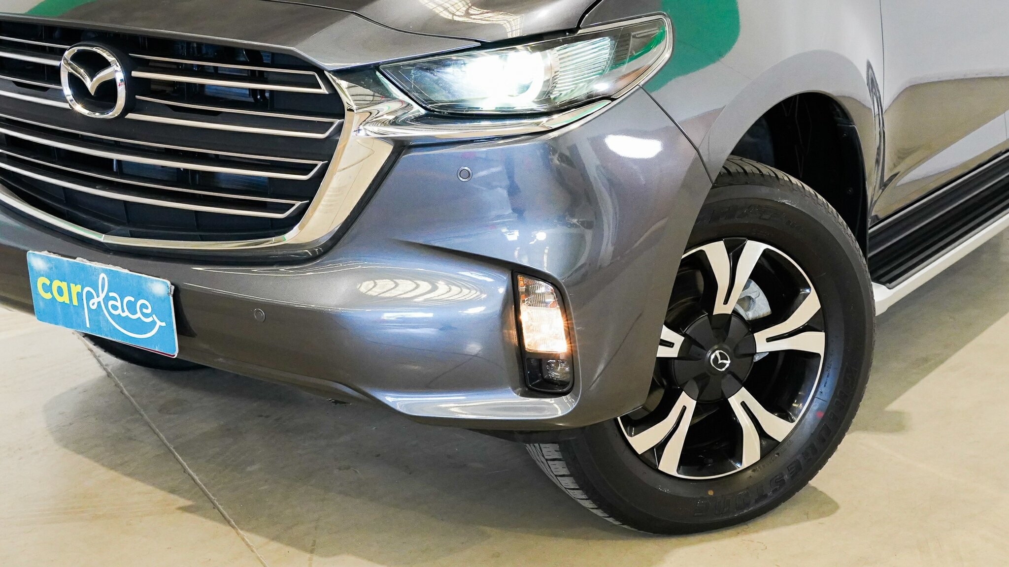 Mazda Bt-50 image 2