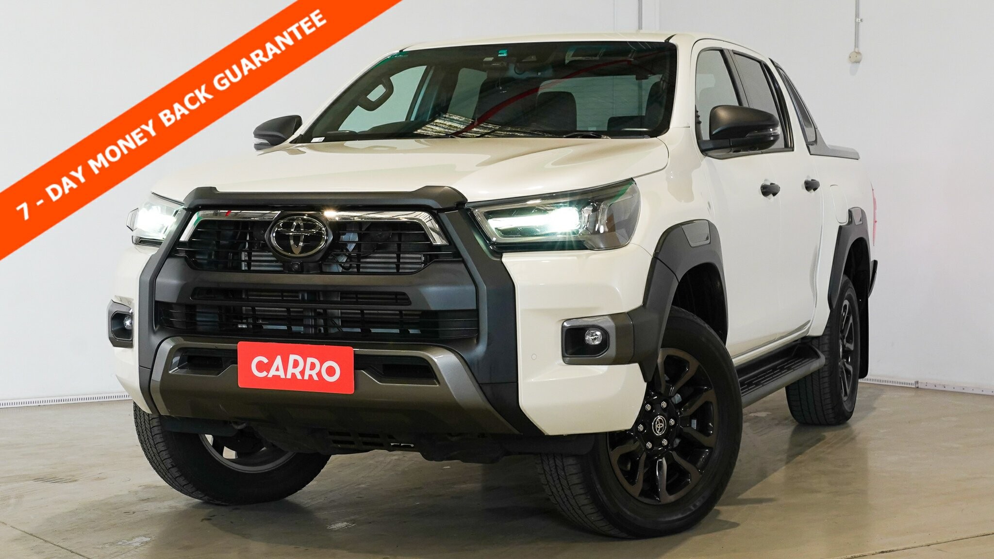 Toyota Hilux image 1