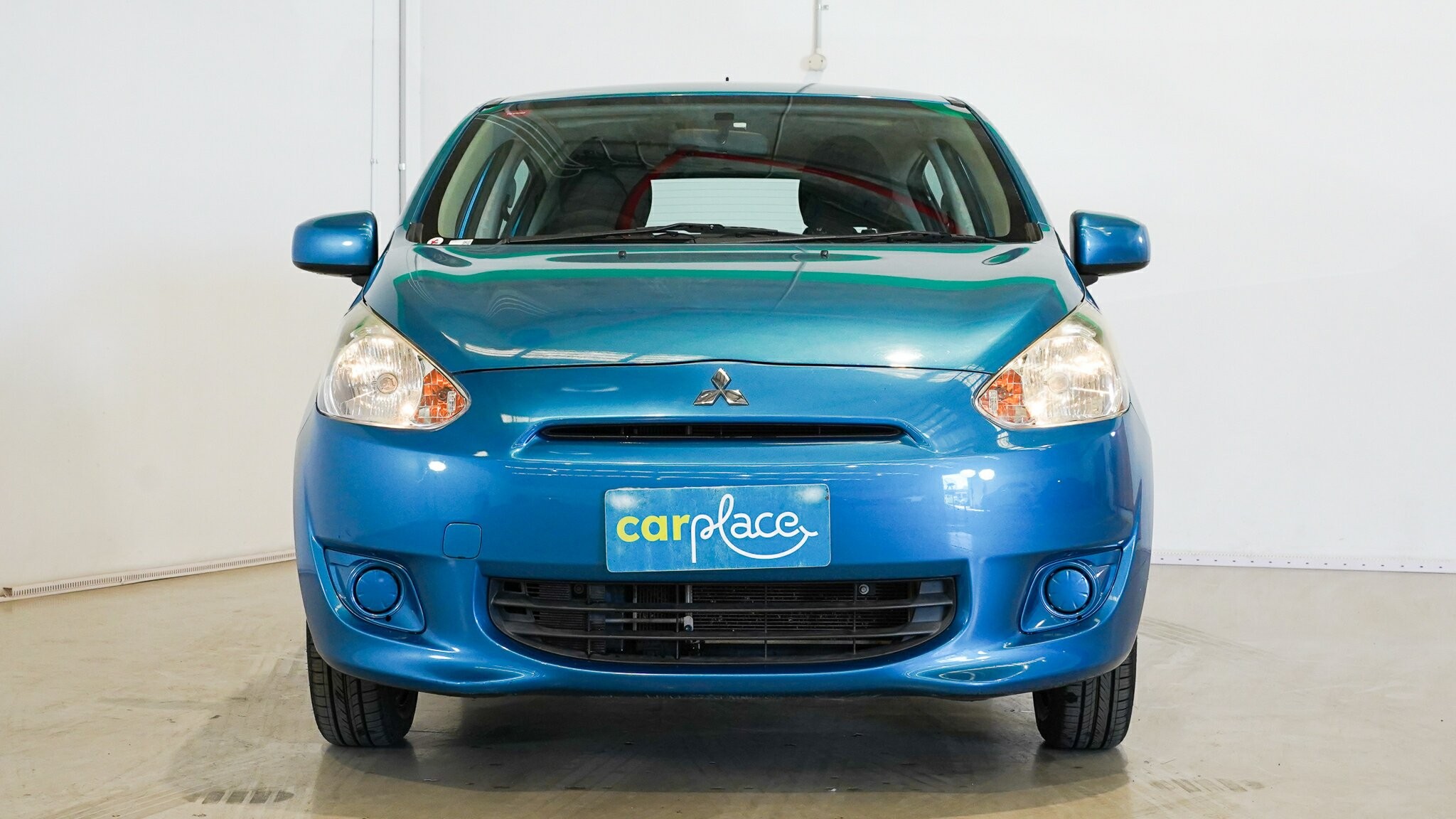 Mitsubishi Mirage image 3