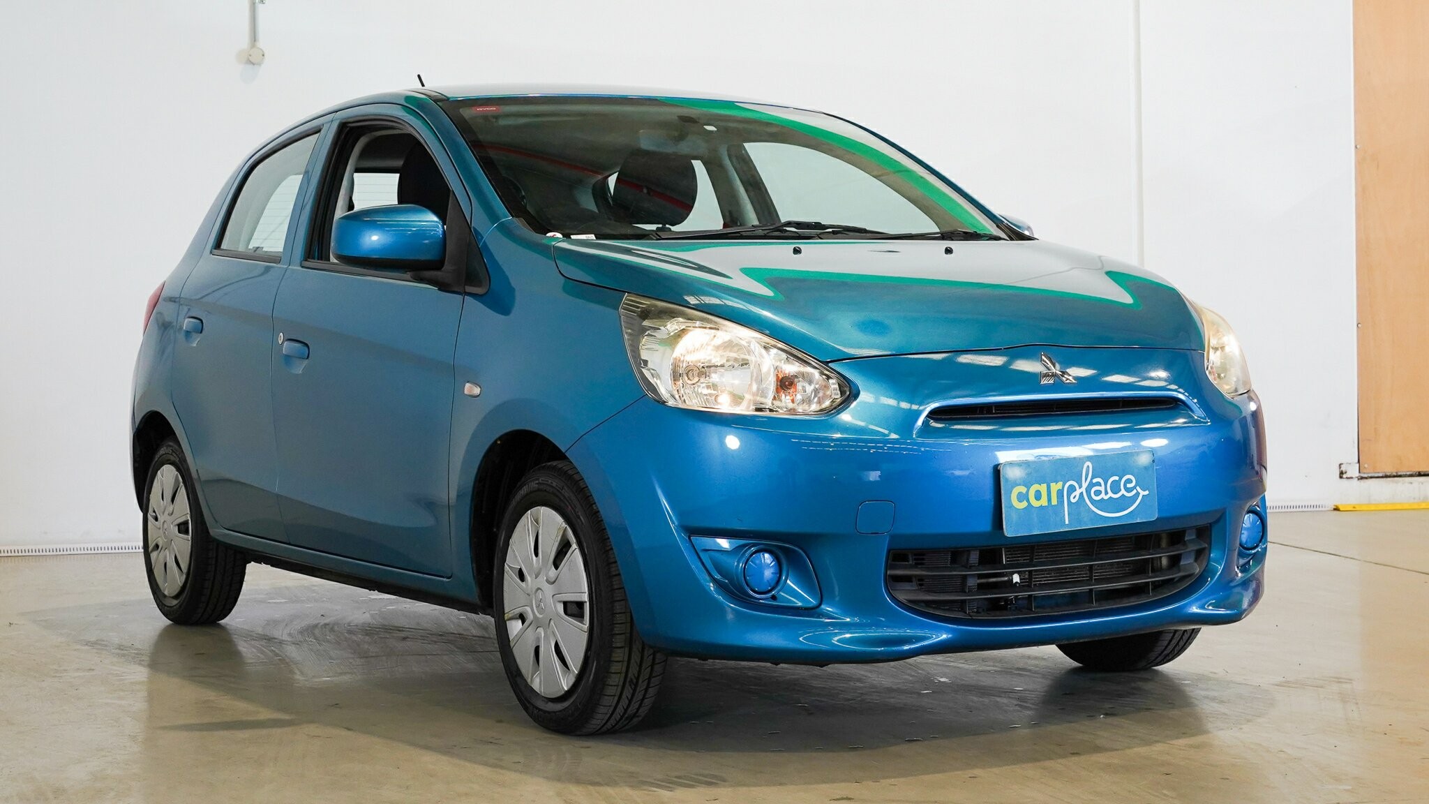 Mitsubishi Mirage image 4