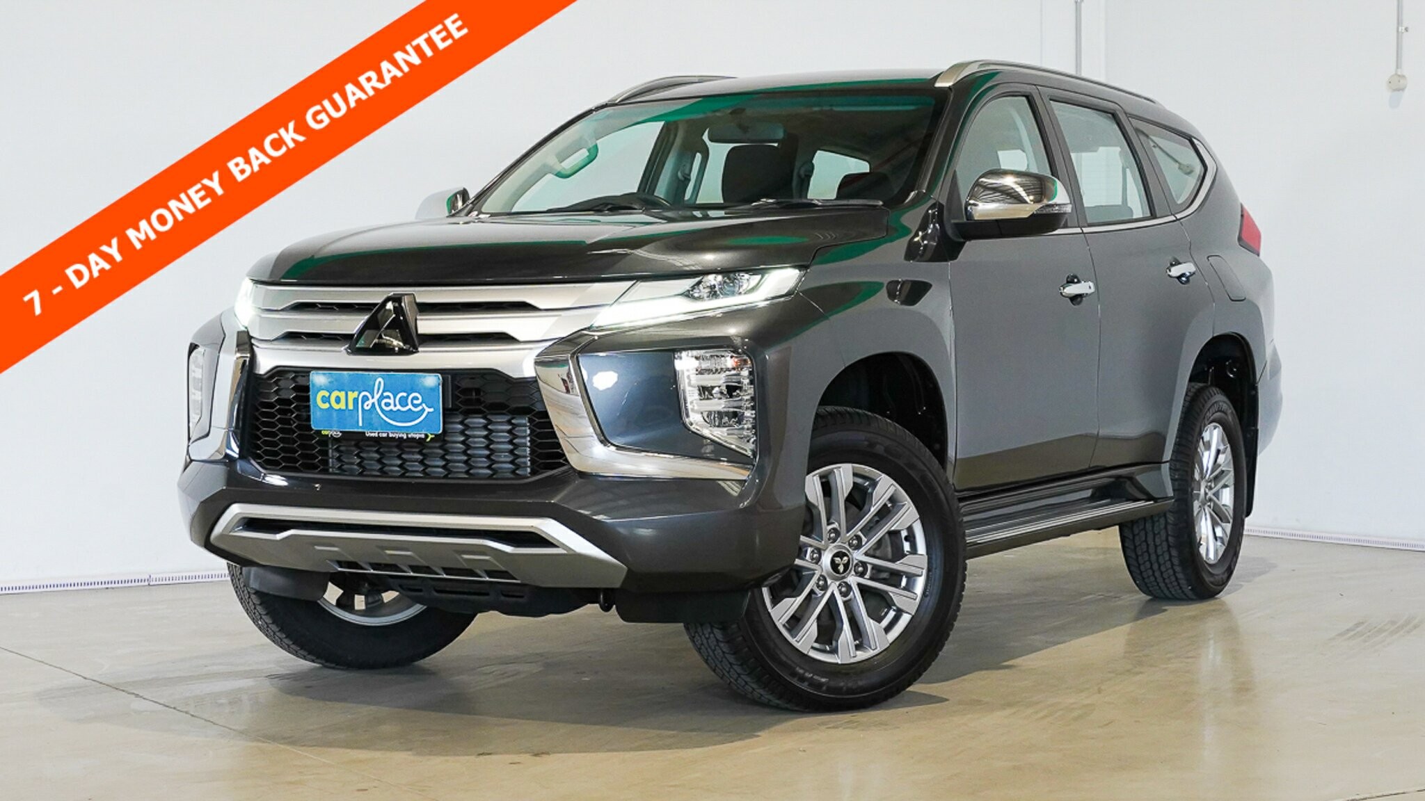 Mitsubishi Pajero Sport image 1