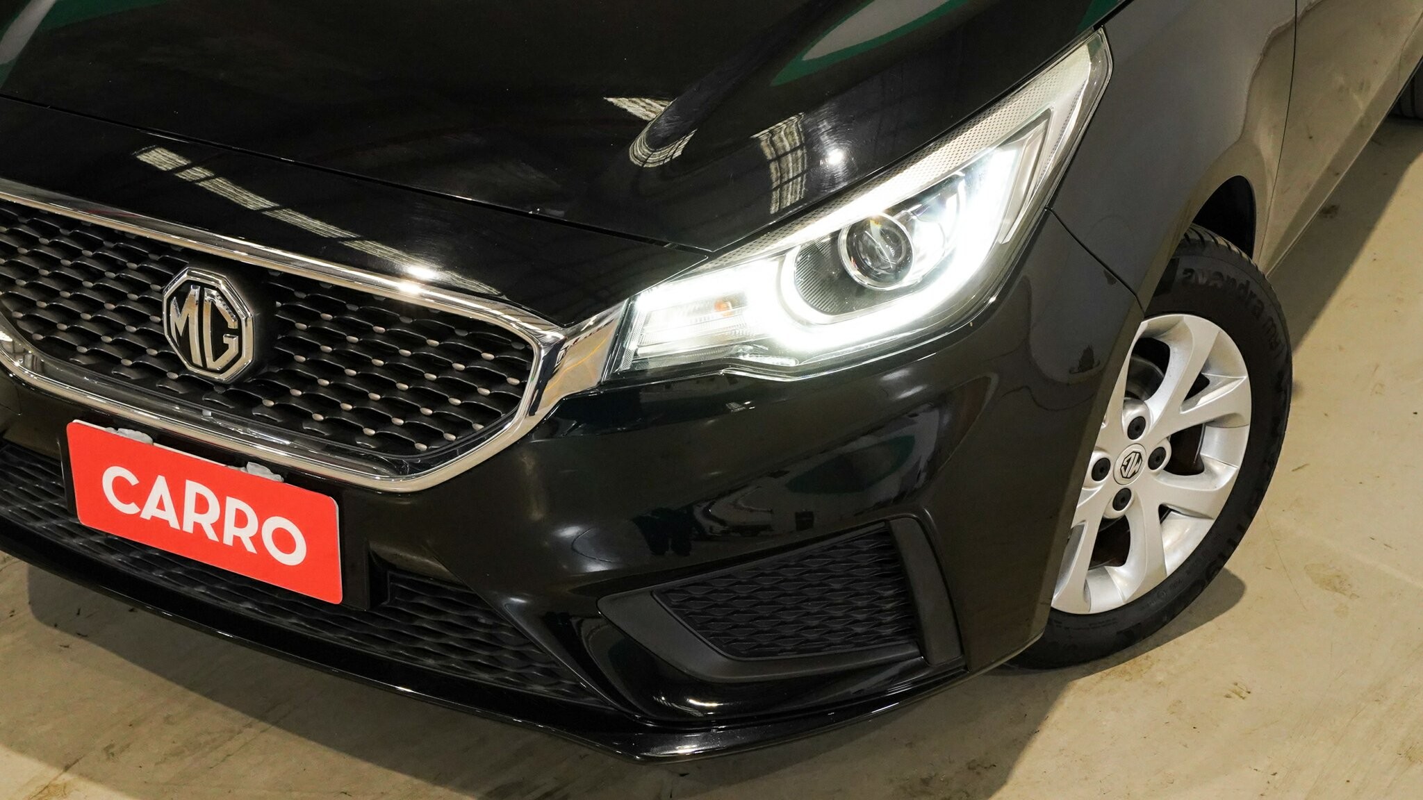 MG Mg3 image 2