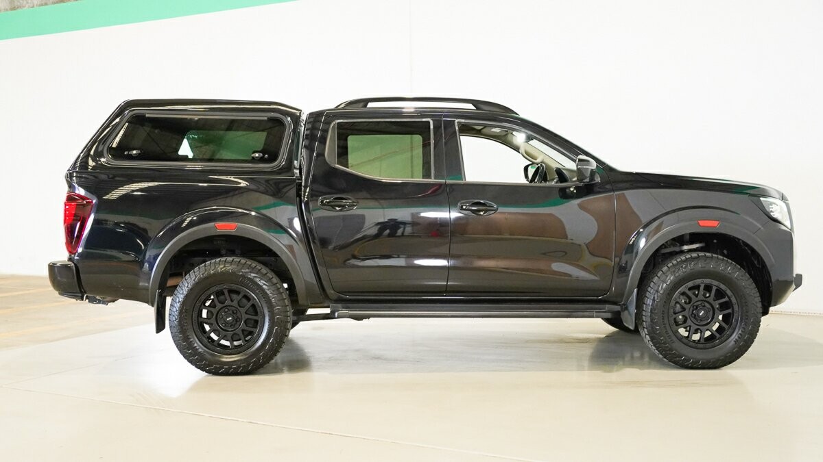 Nissan Navara image 3