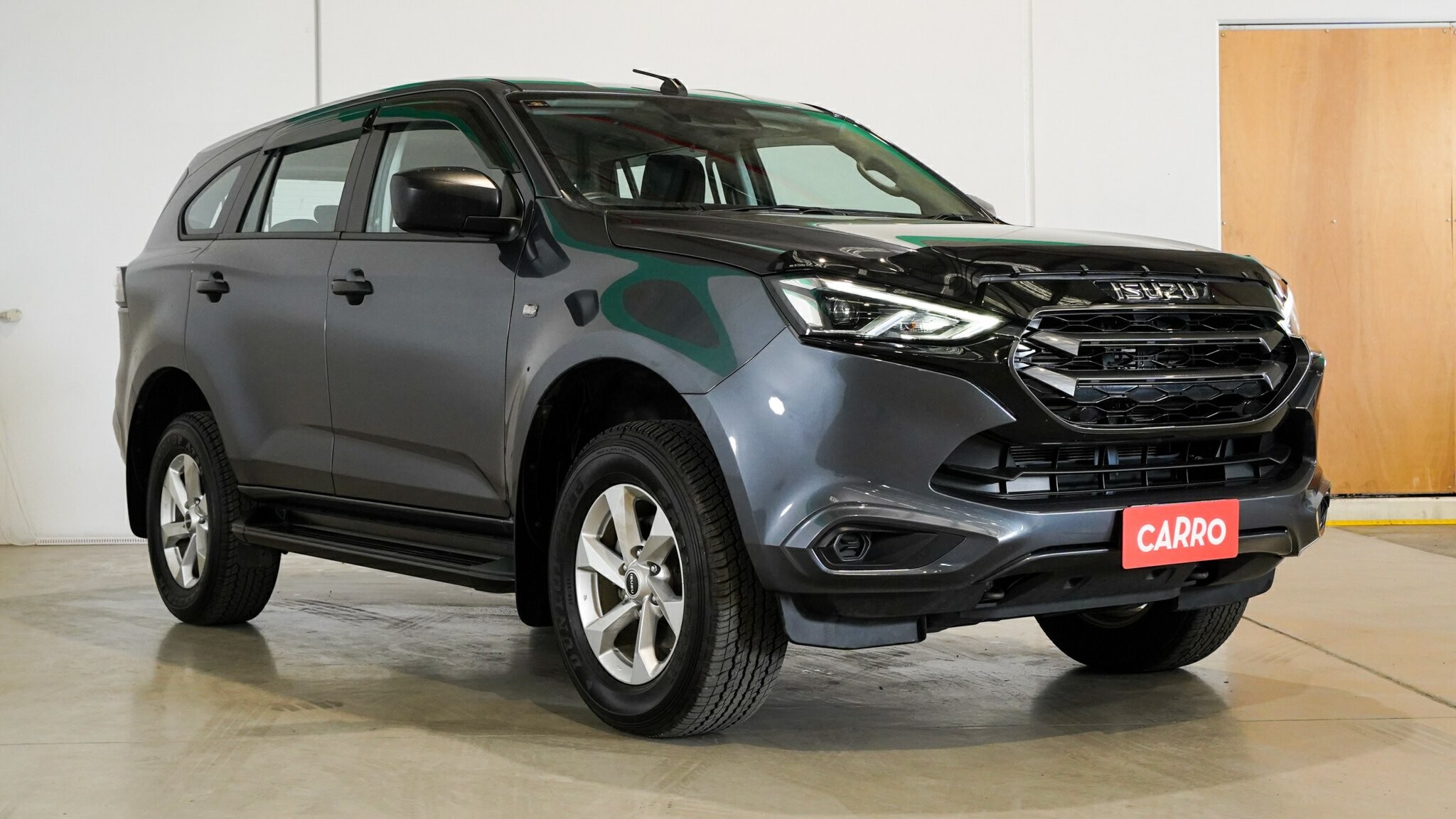 Isuzu Mu-x image 4