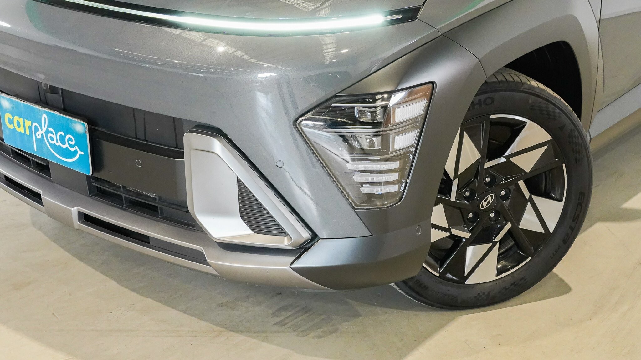 Hyundai Kona image 2