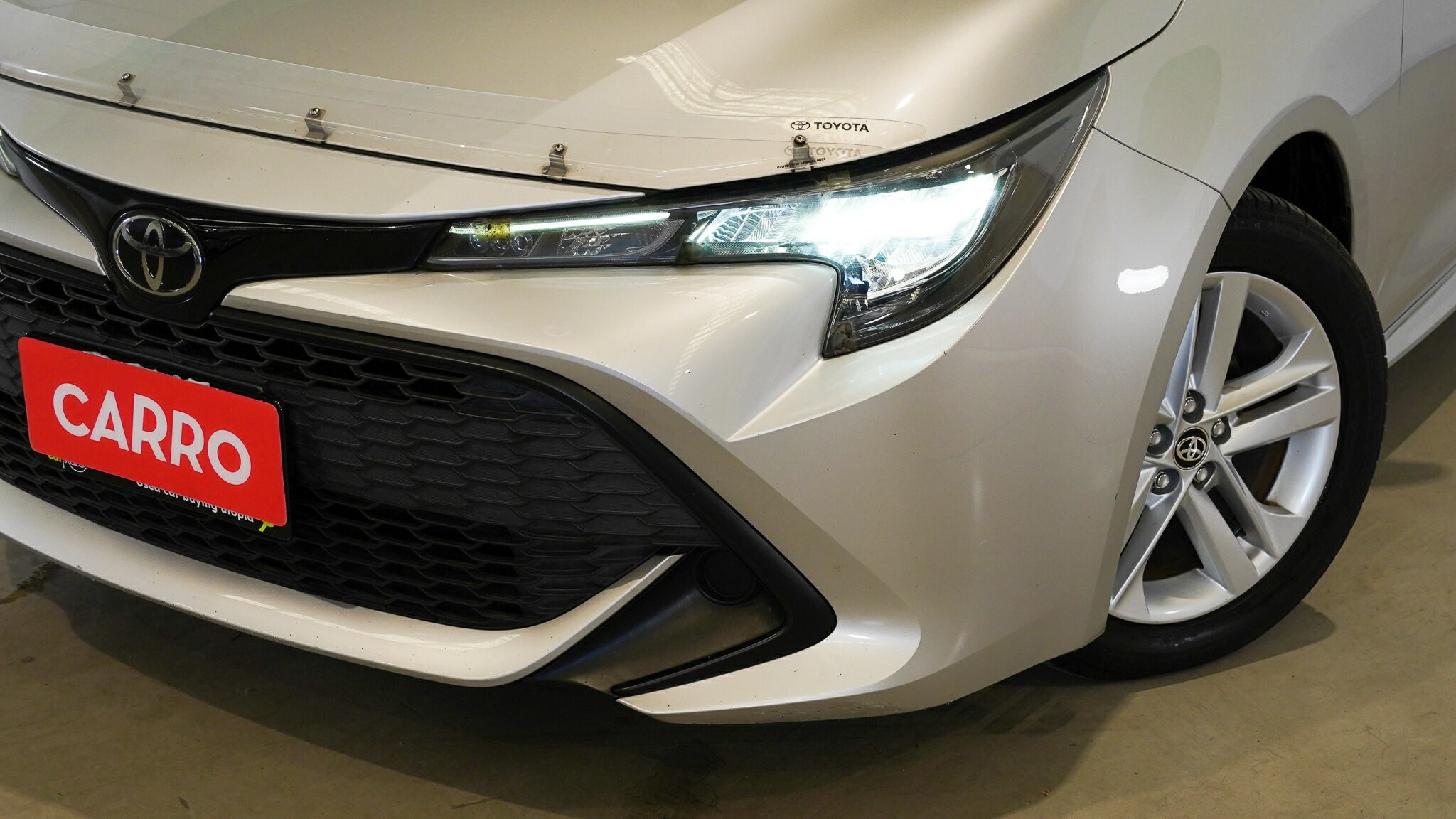 Toyota Corolla image 2