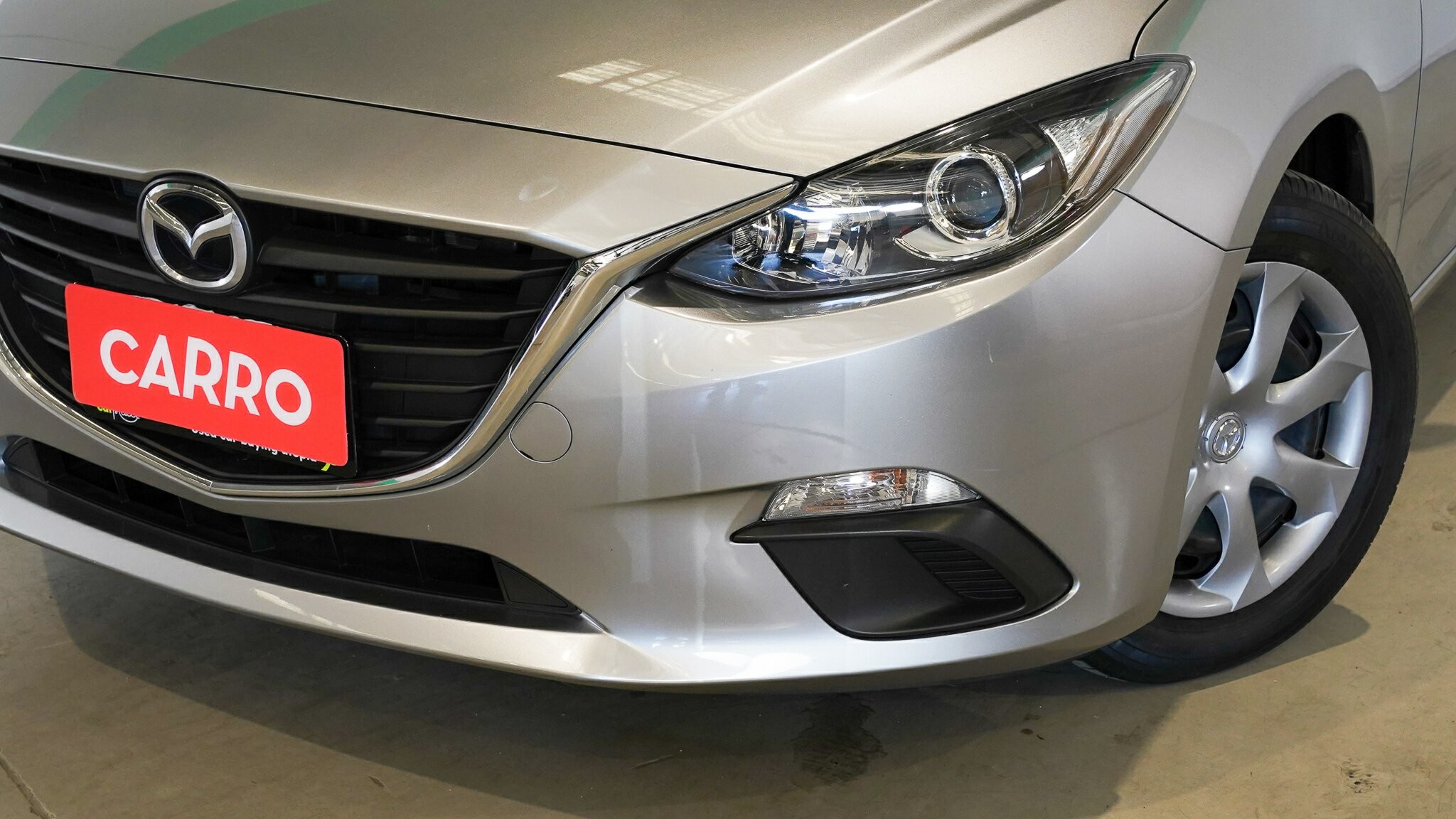 Mazda 3 image 2