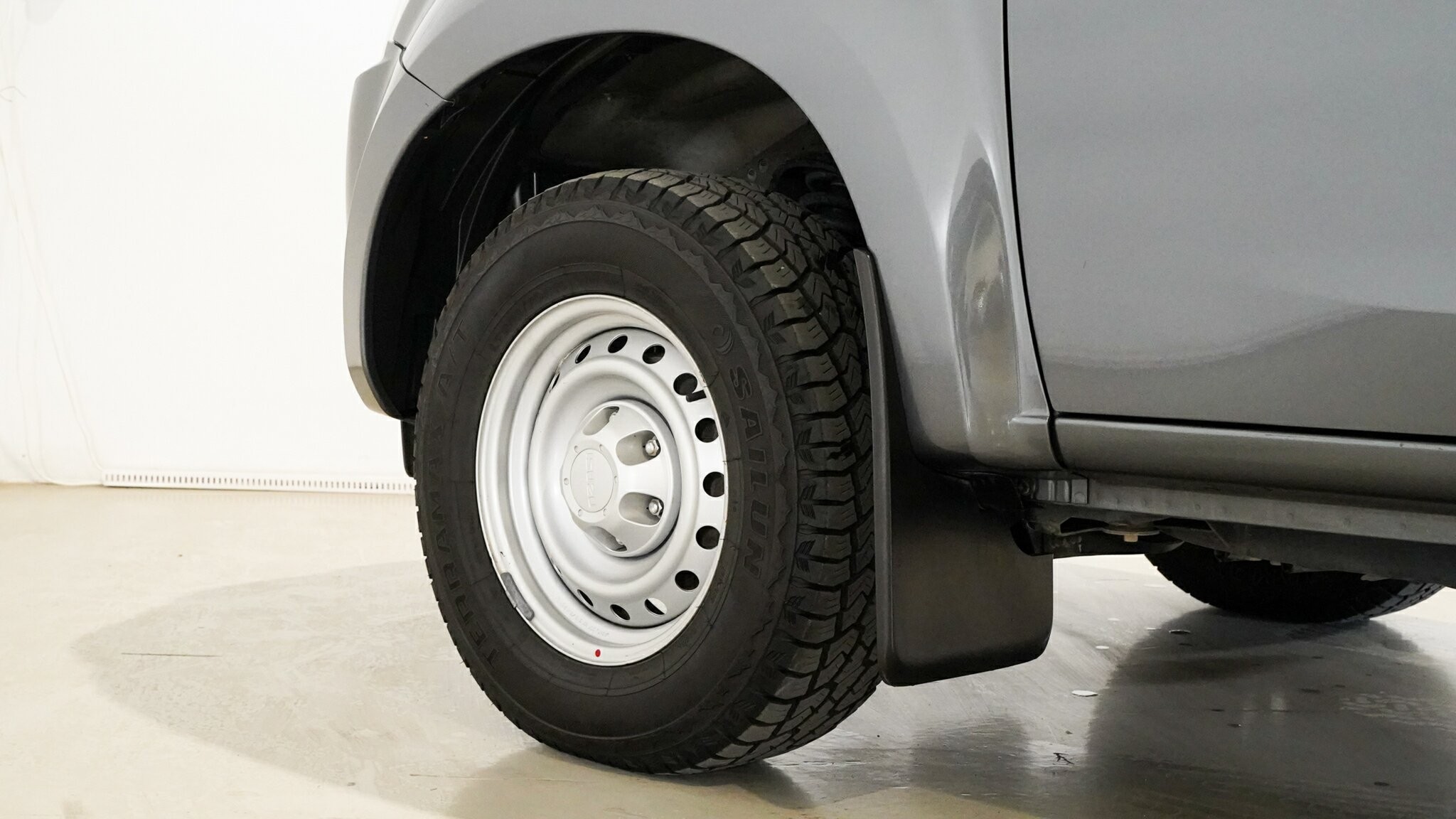 Isuzu D-max image 4