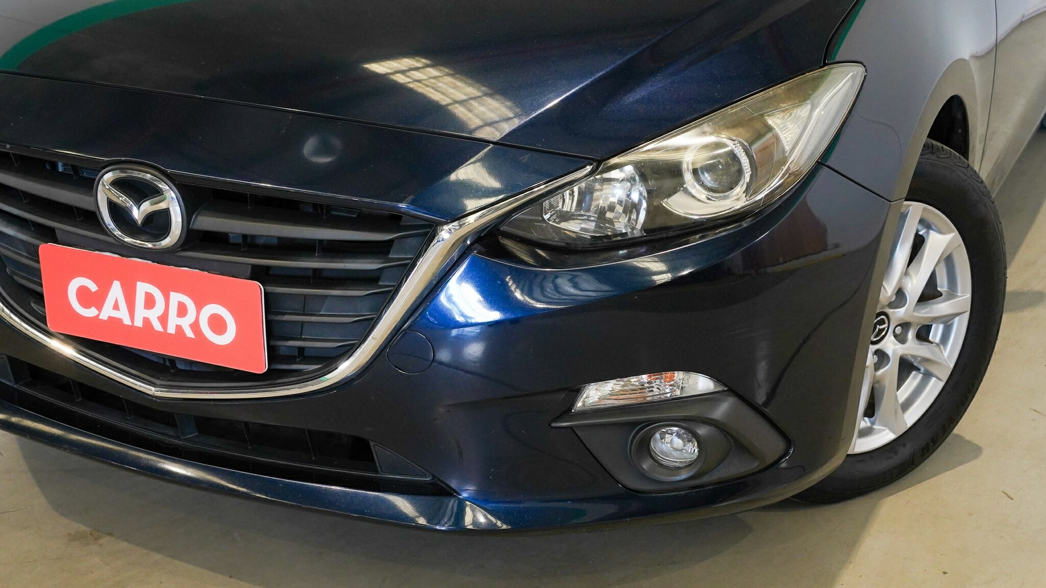 Mazda 3 image 2