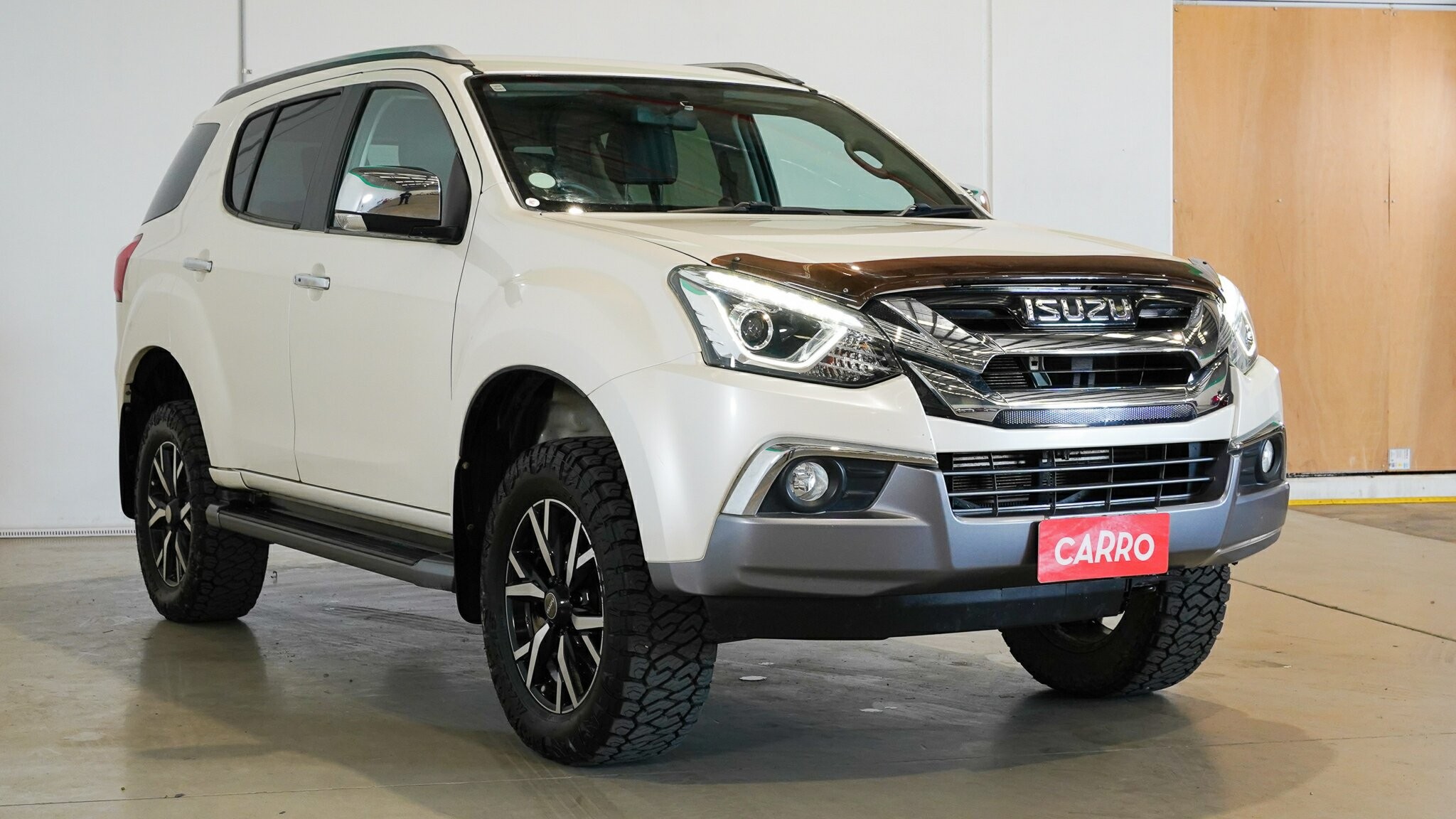 Isuzu Mu-x image 4