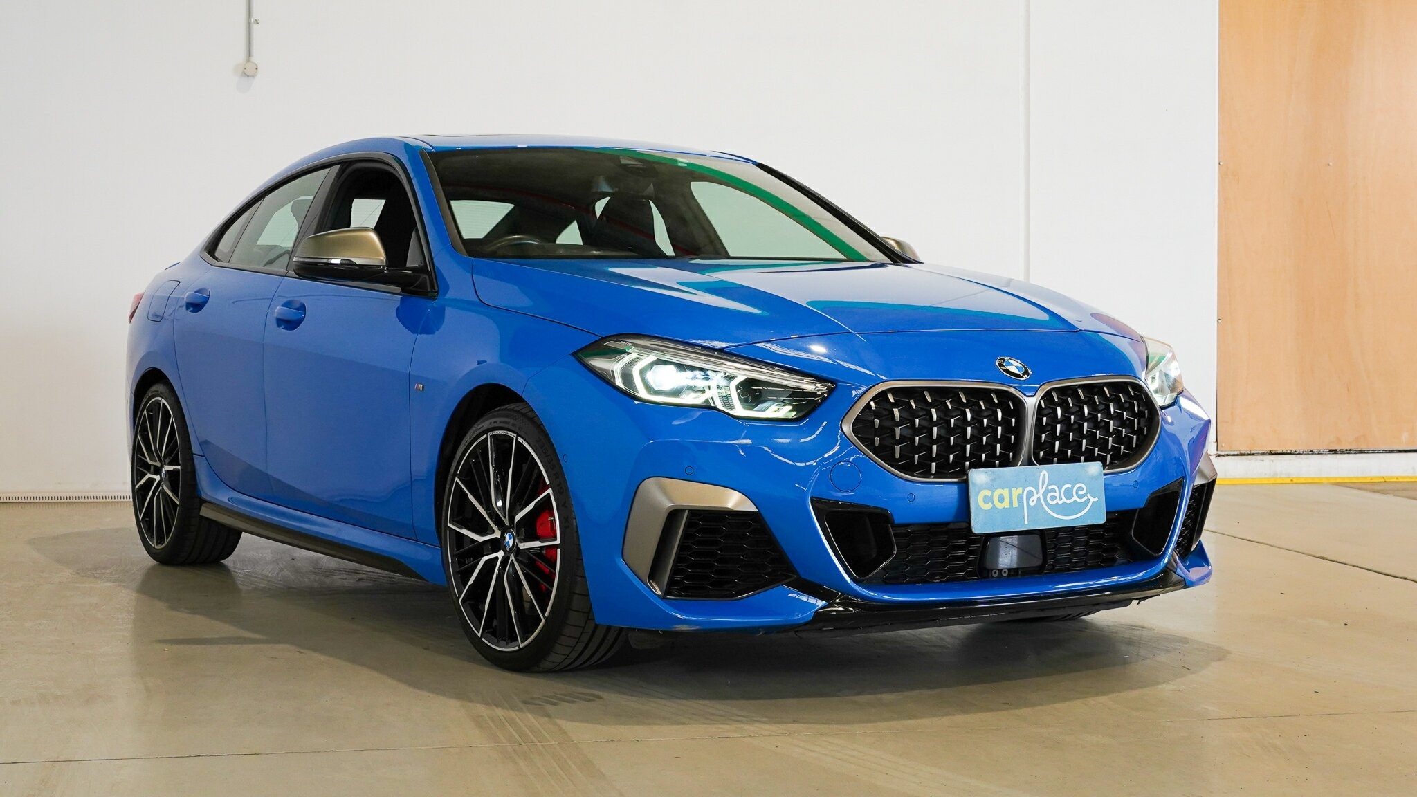 BMW 2 Series image 4