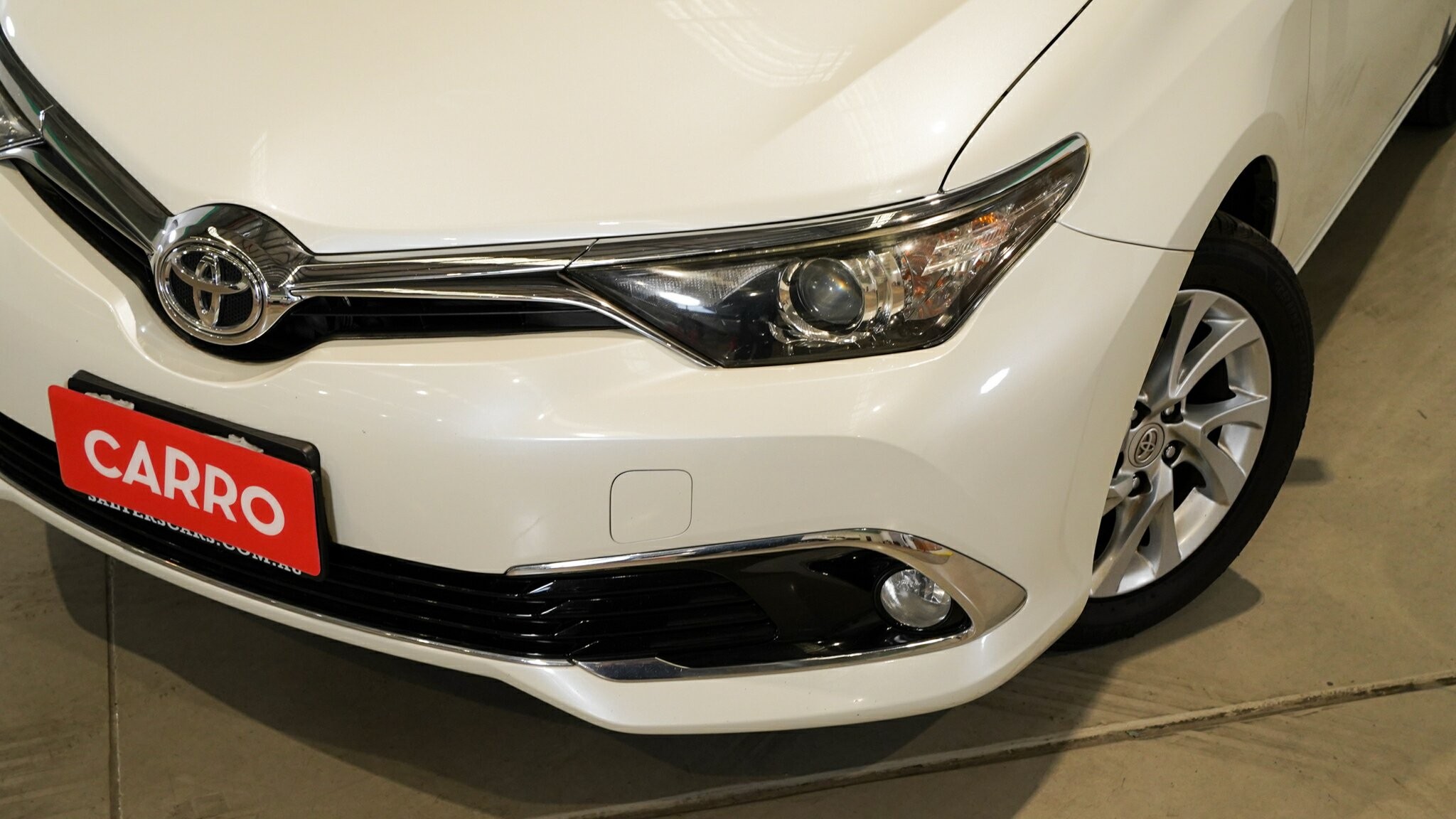 Toyota Corolla image 2