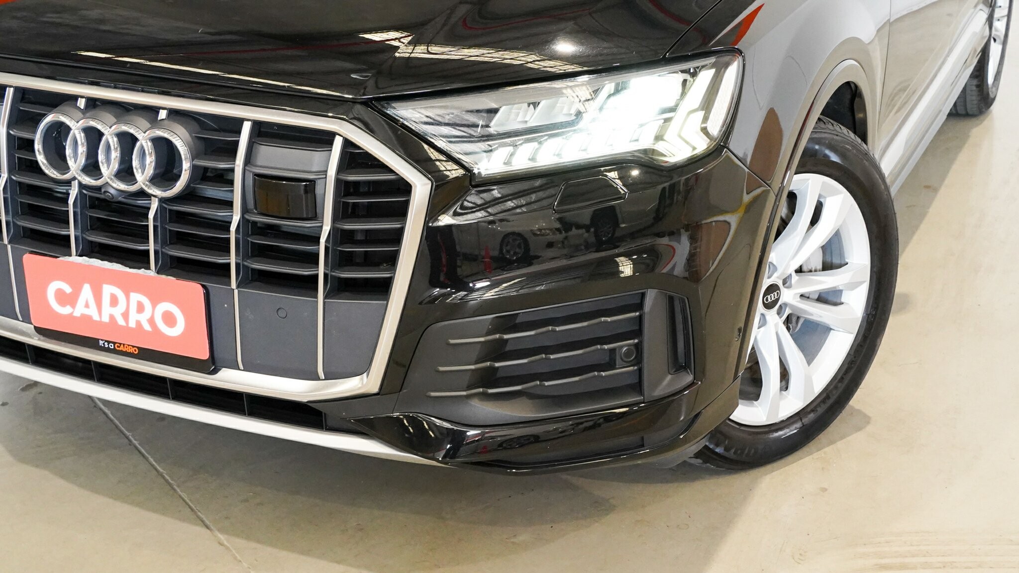 Audi Q7 image 2