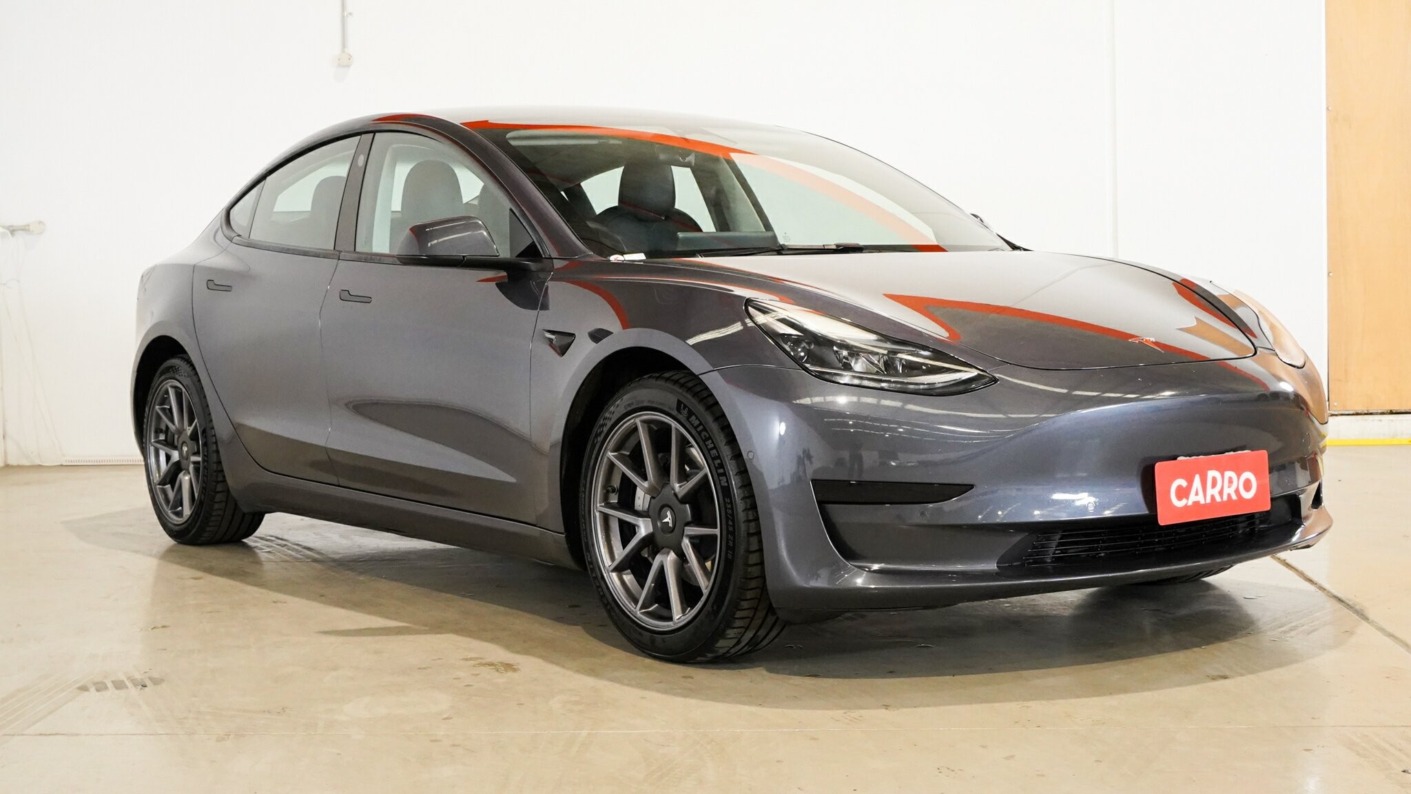 Tesla Model 3 image 4