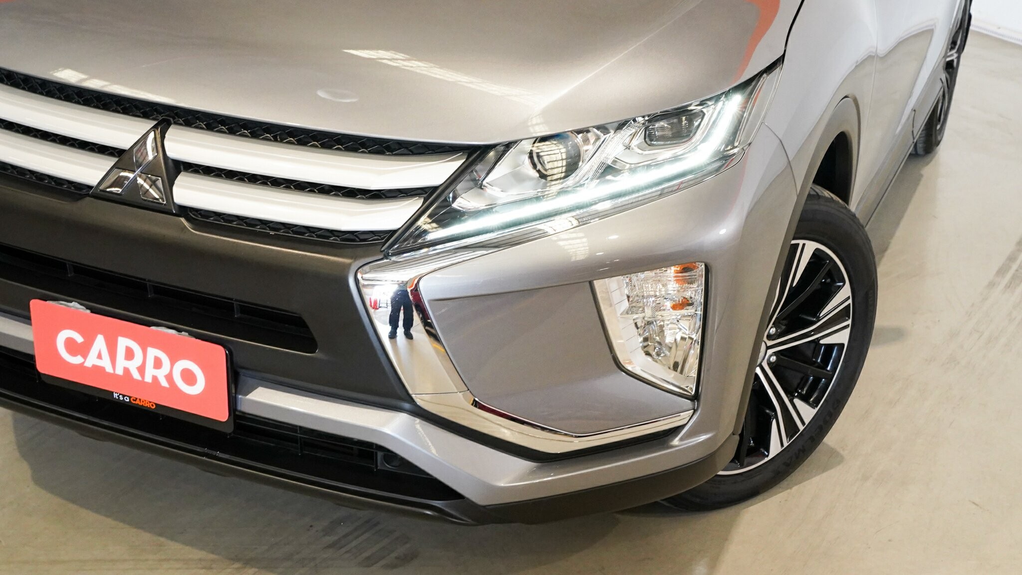Mitsubishi Eclipse Cross image 2