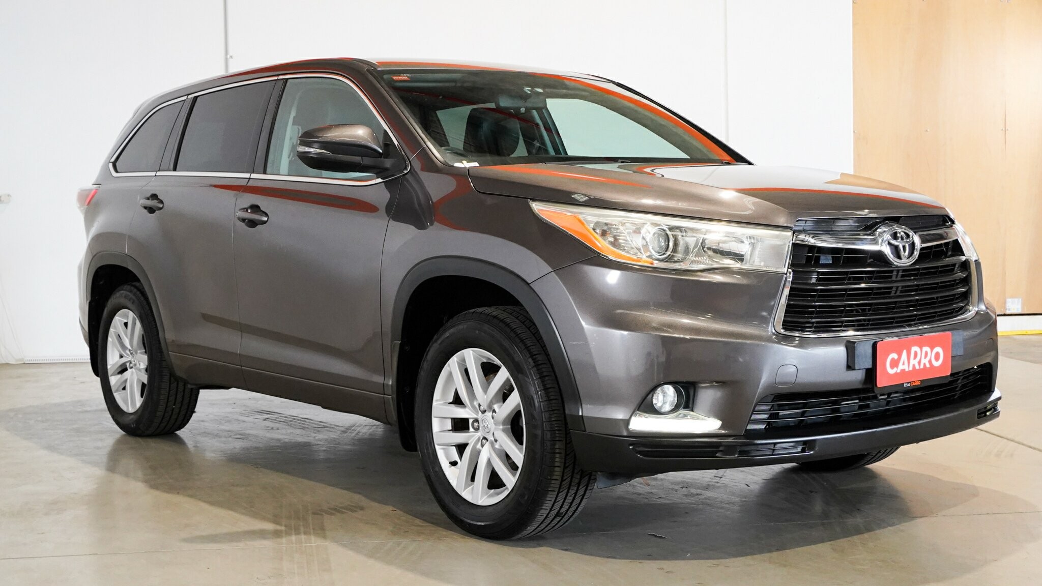Toyota Kluger image 4