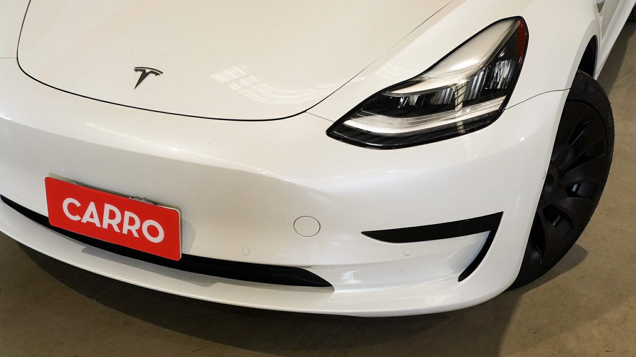 Tesla Model 3 image 2