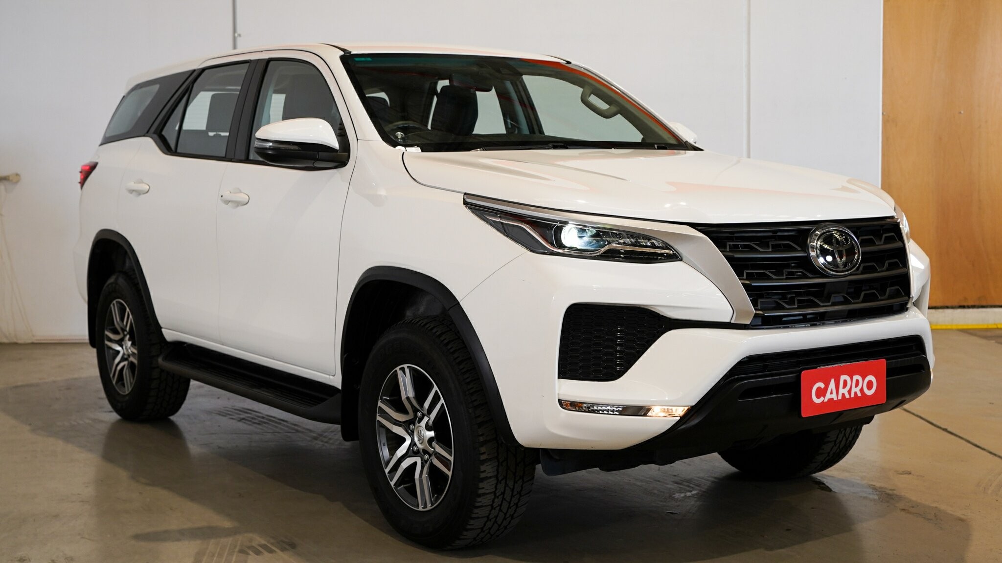 Toyota Fortuner image 4