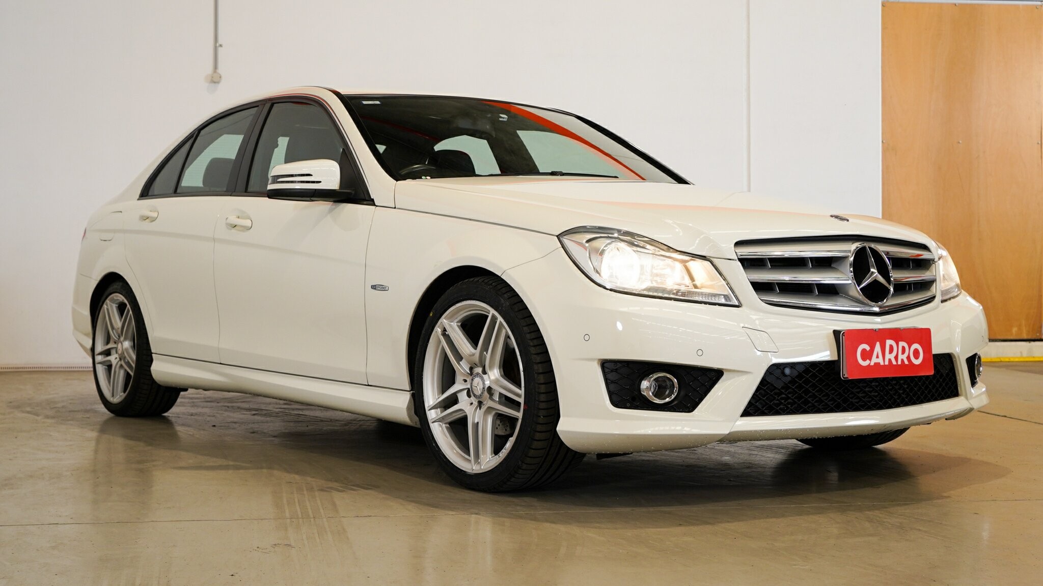 Mercedes Benz C-class image 4