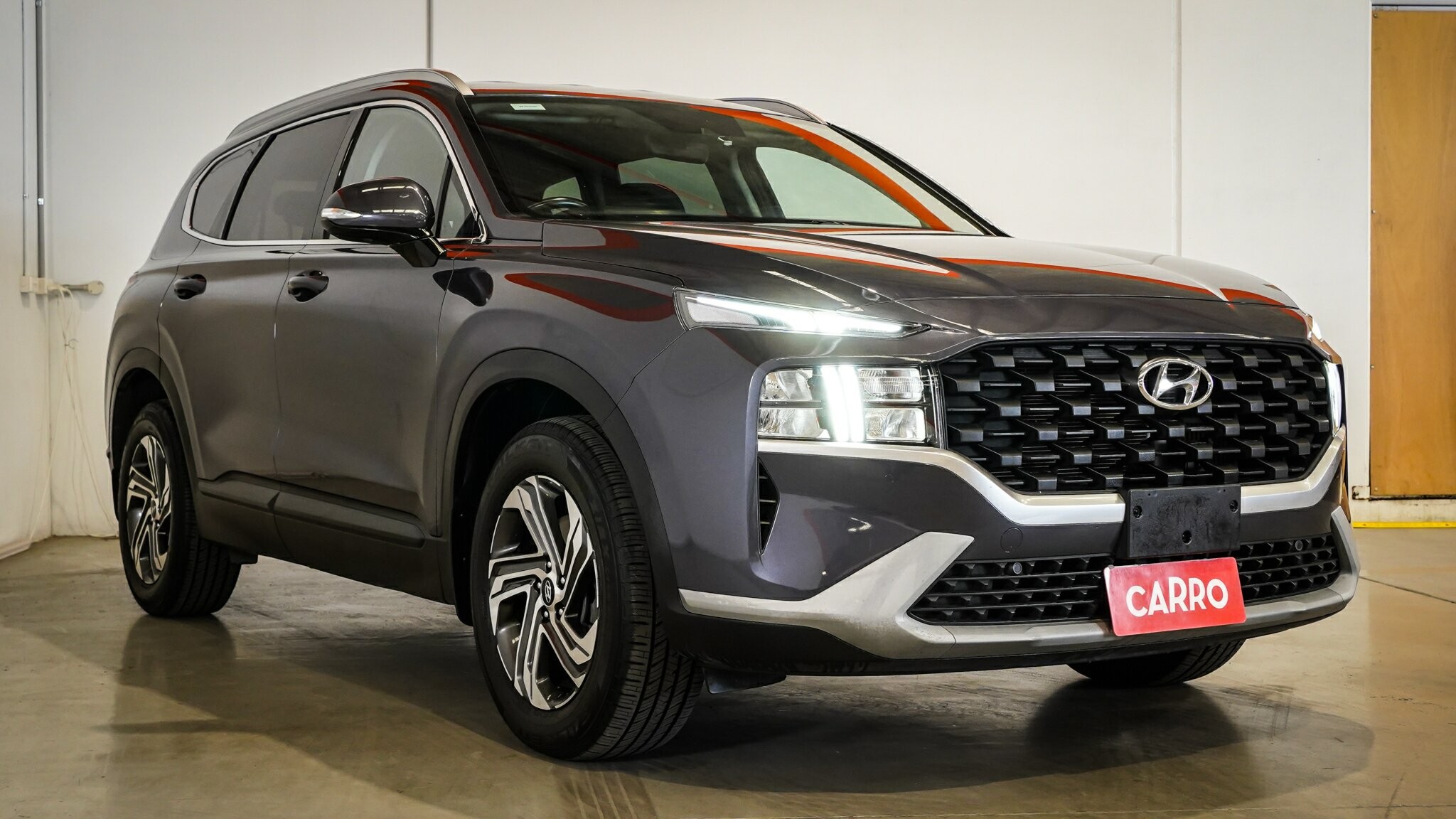 Hyundai Santa Fe image 4
