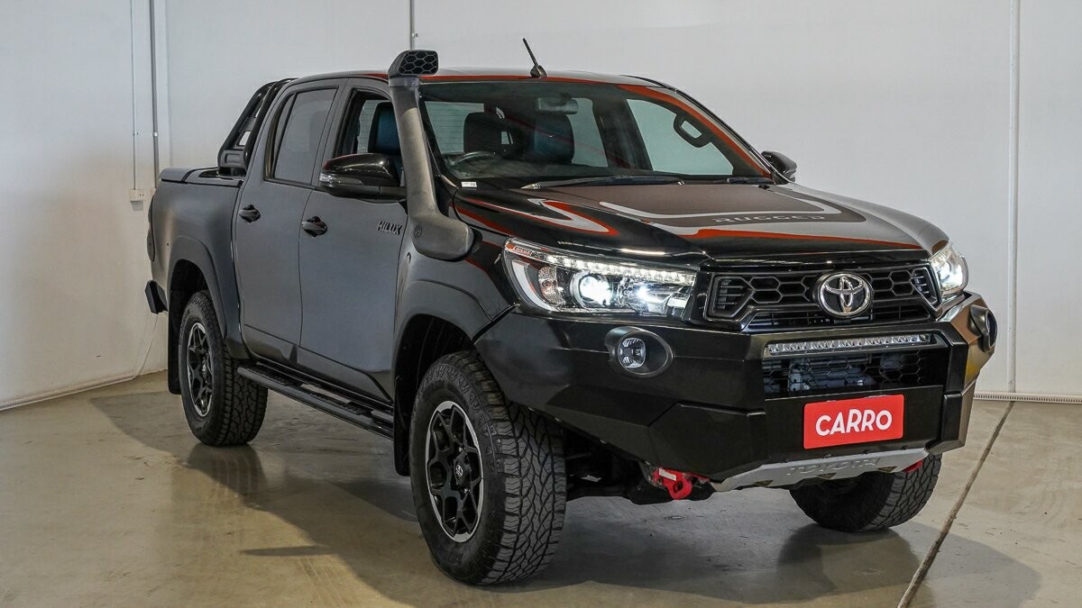 Toyota Hilux image 4