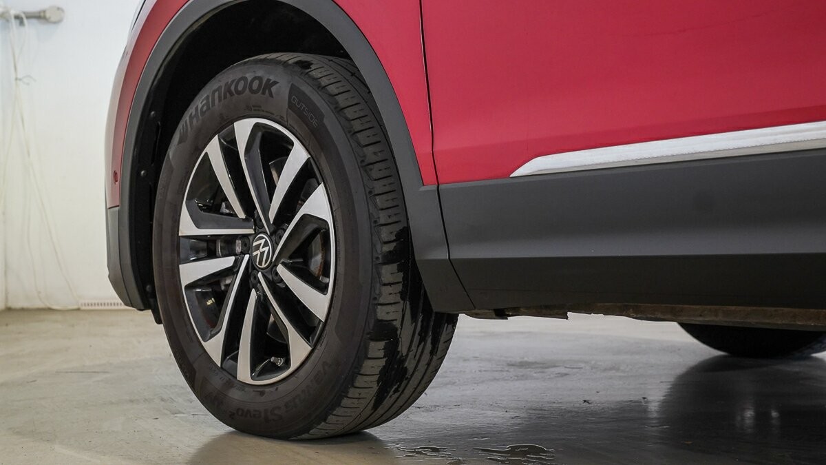 Volkswagen Tiguan image 4