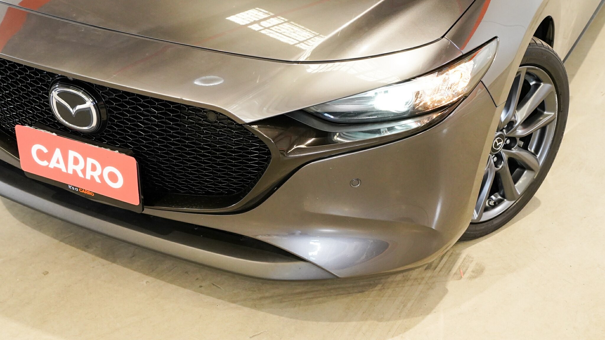 Mazda 3 image 2