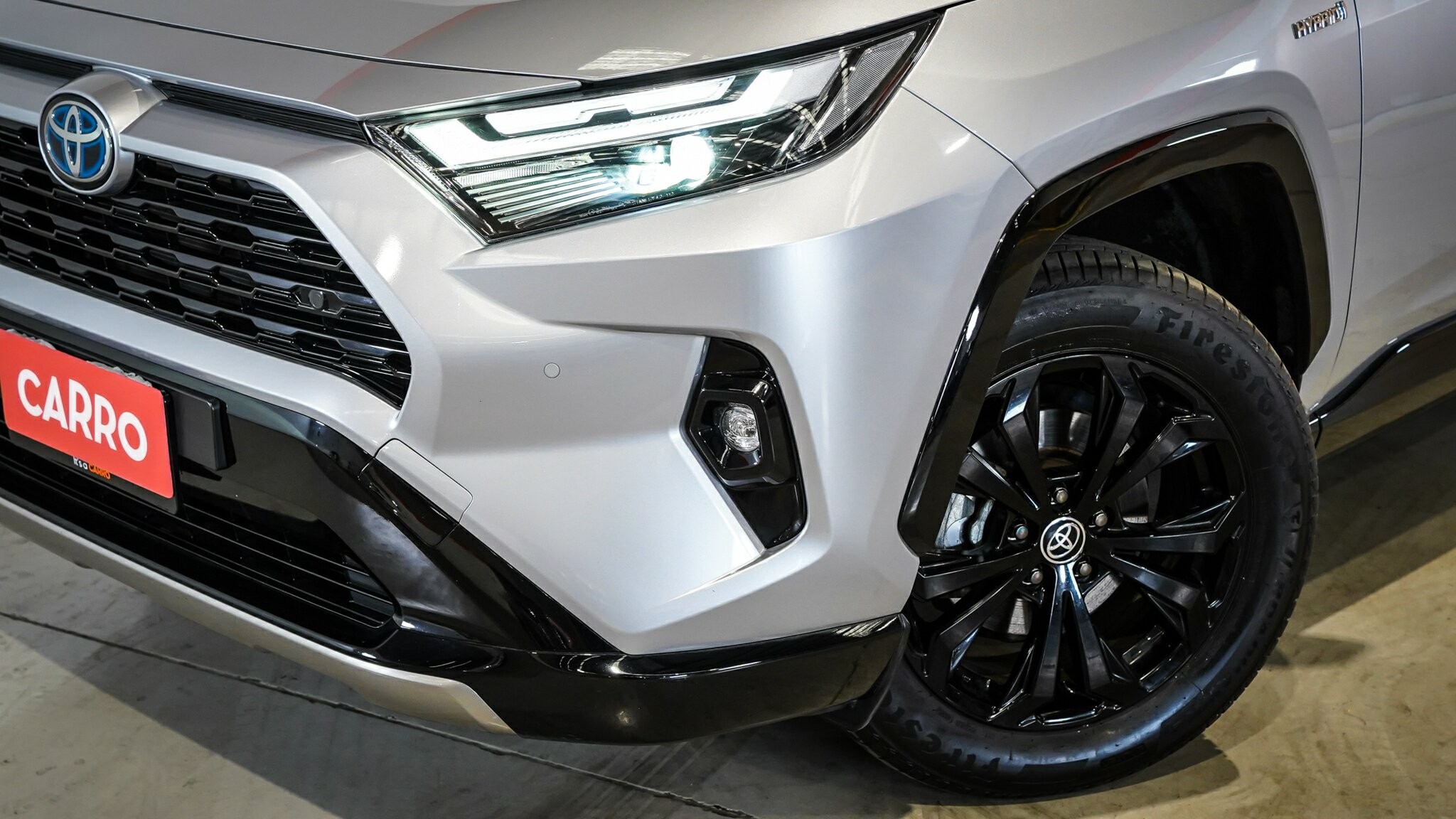 Toyota Rav4 image 2