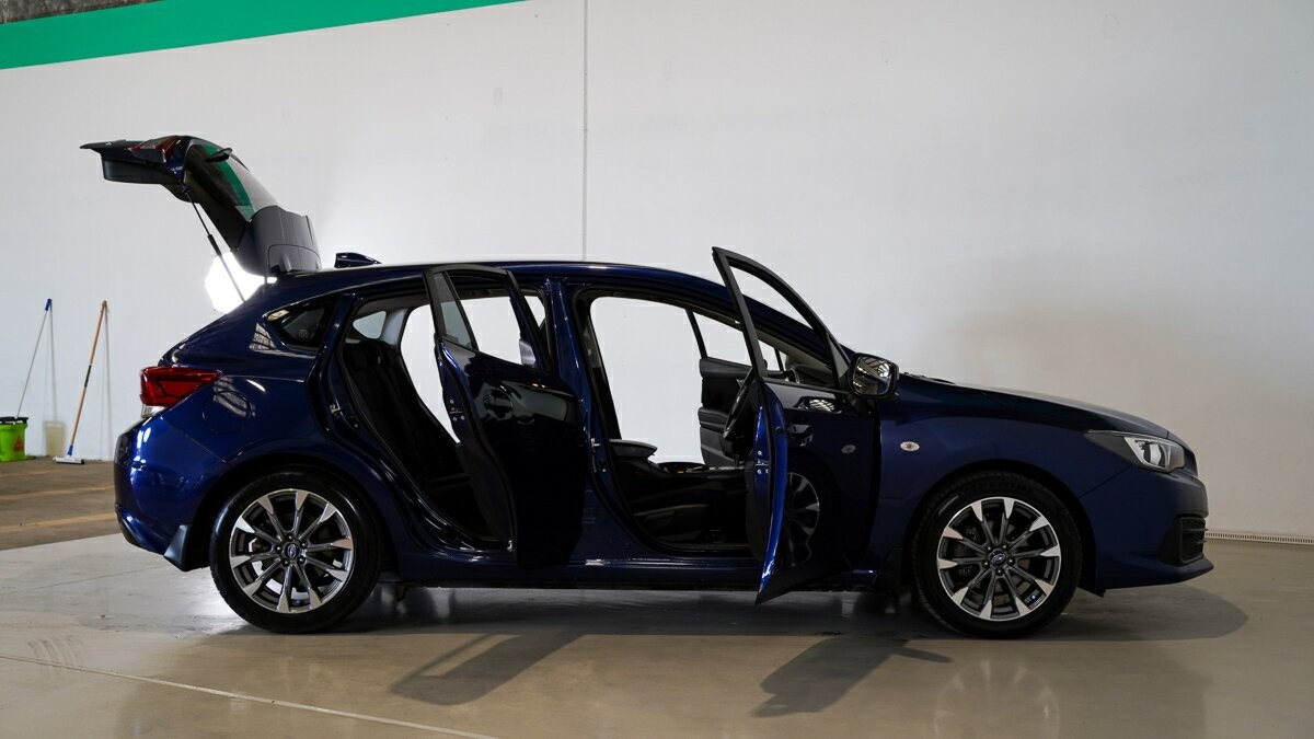 Subaru Impreza image 4