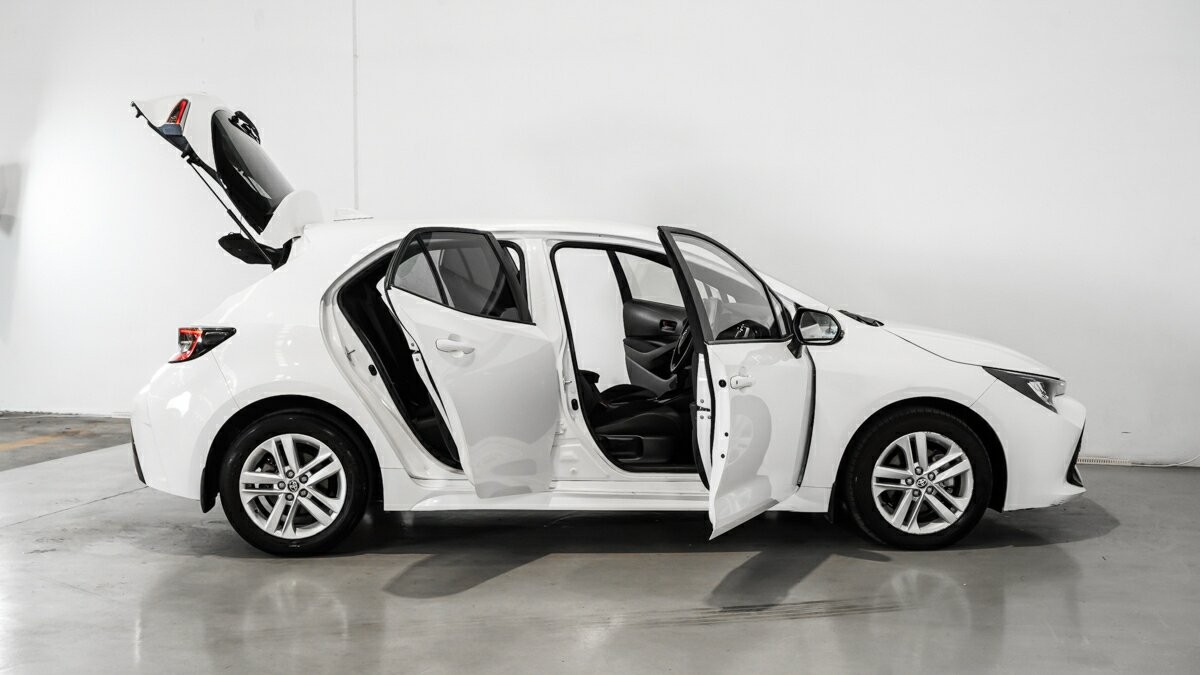 Toyota Corolla image 4