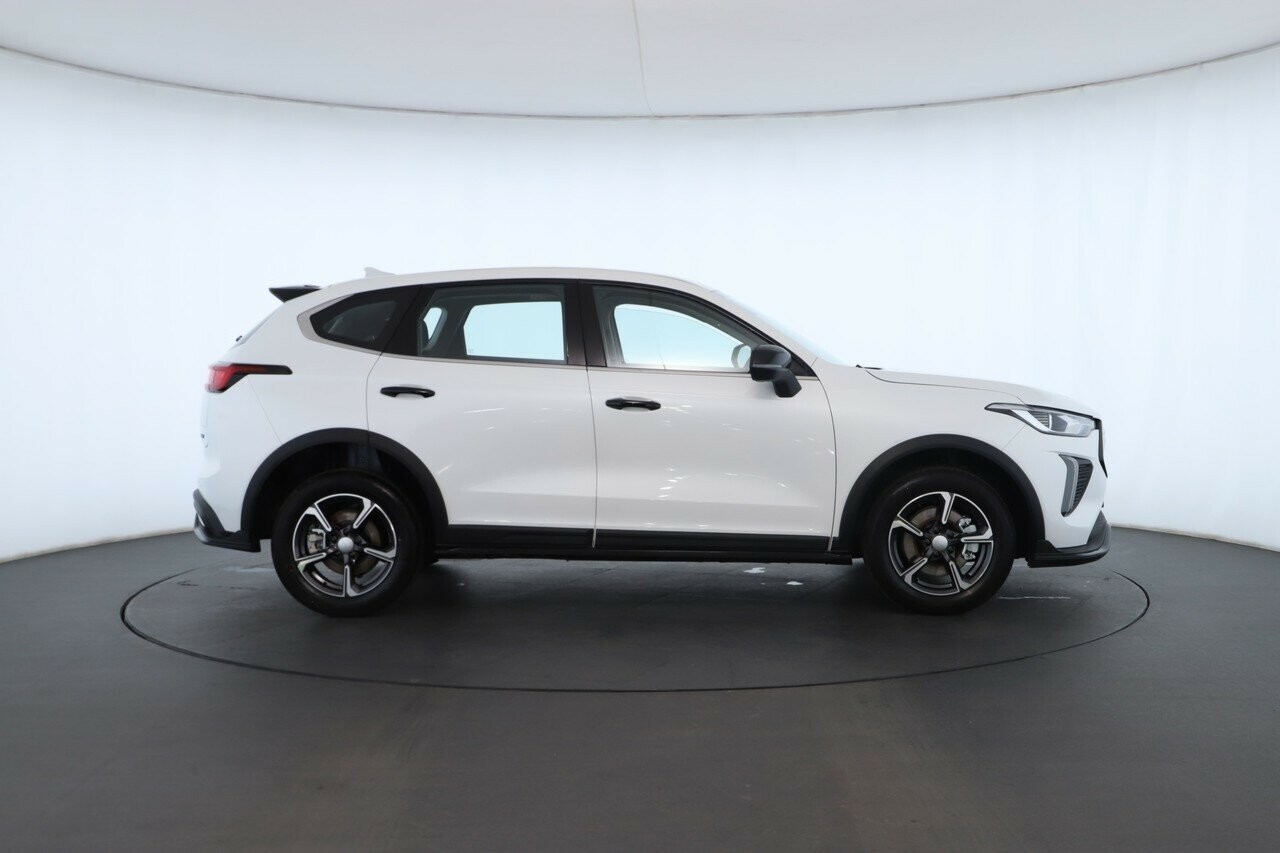 Gwm Haval Jolion image 2