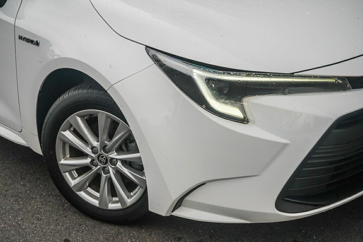 Toyota Corolla image 2