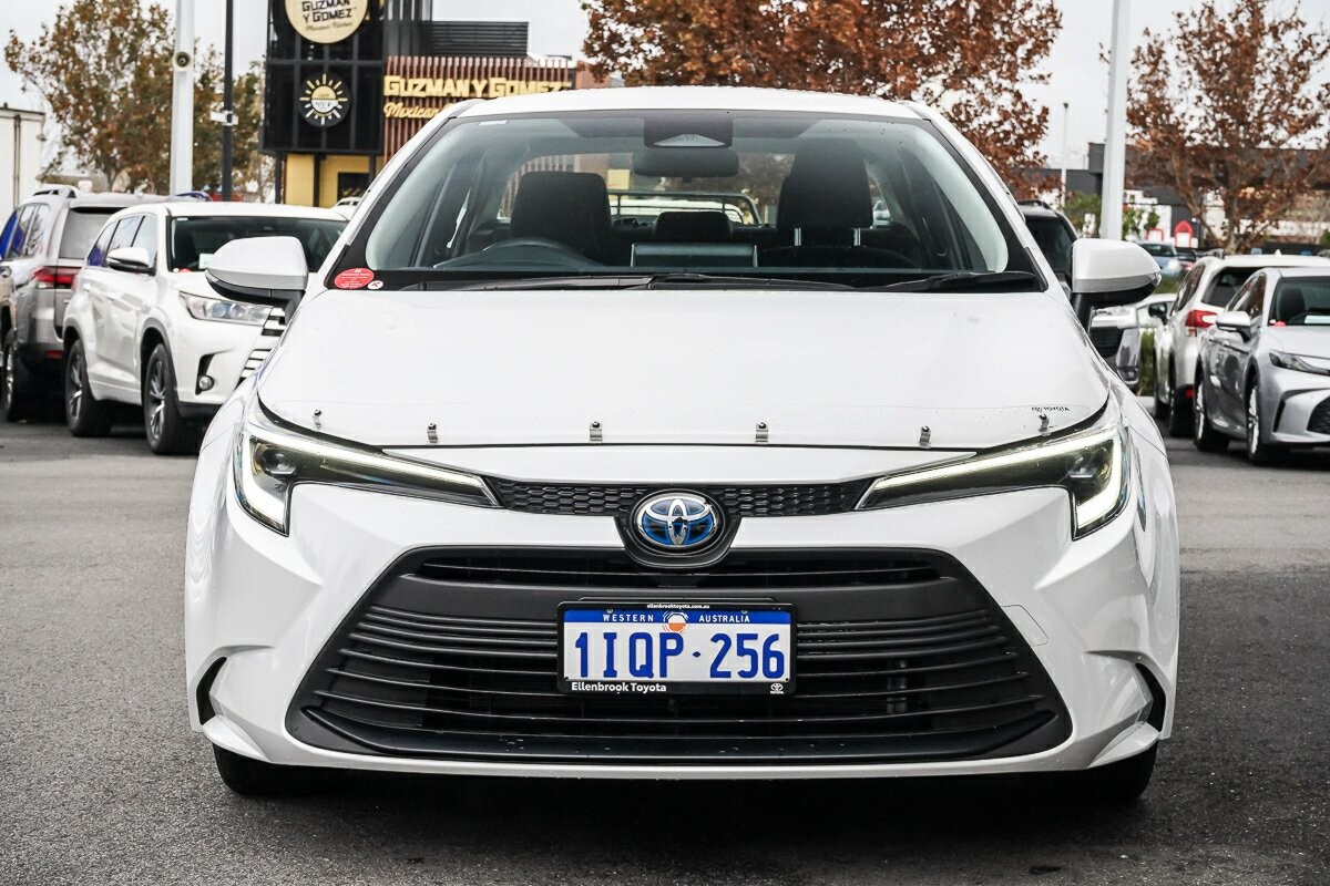 Toyota Corolla image 3