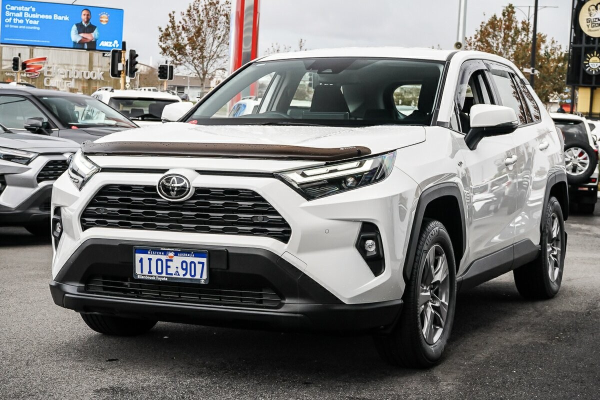 Toyota Rav4 image 4