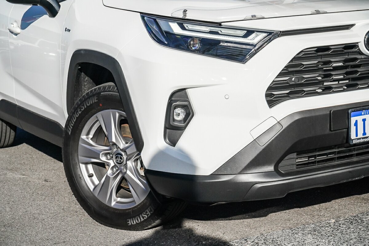Toyota Rav4 image 2