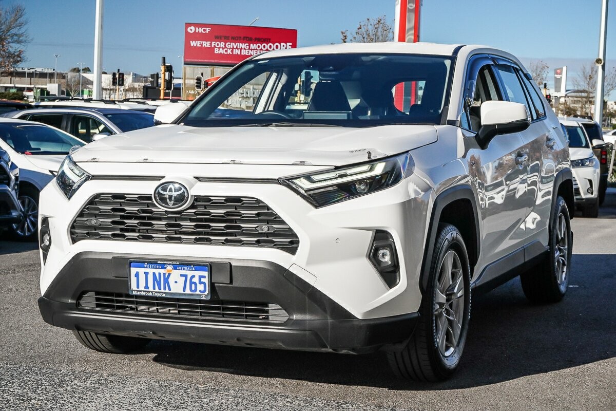 Toyota Rav4 image 4