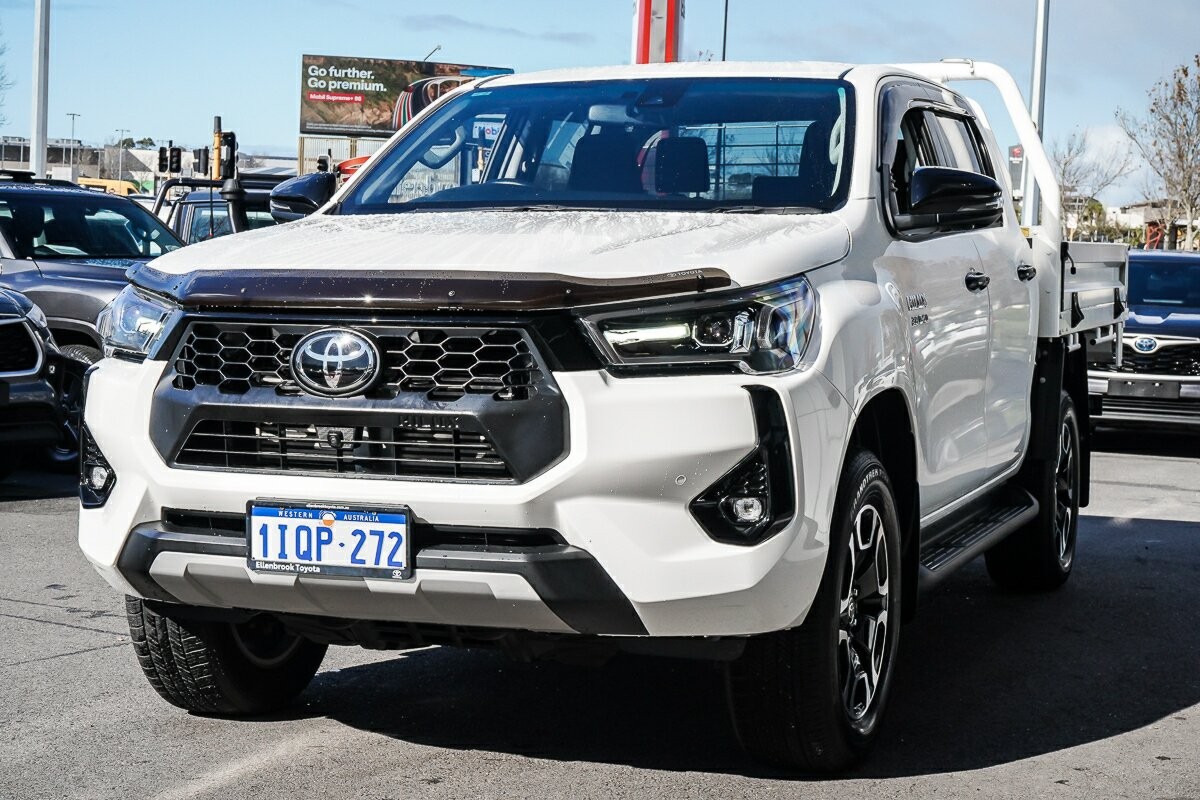 Toyota Hilux image 4