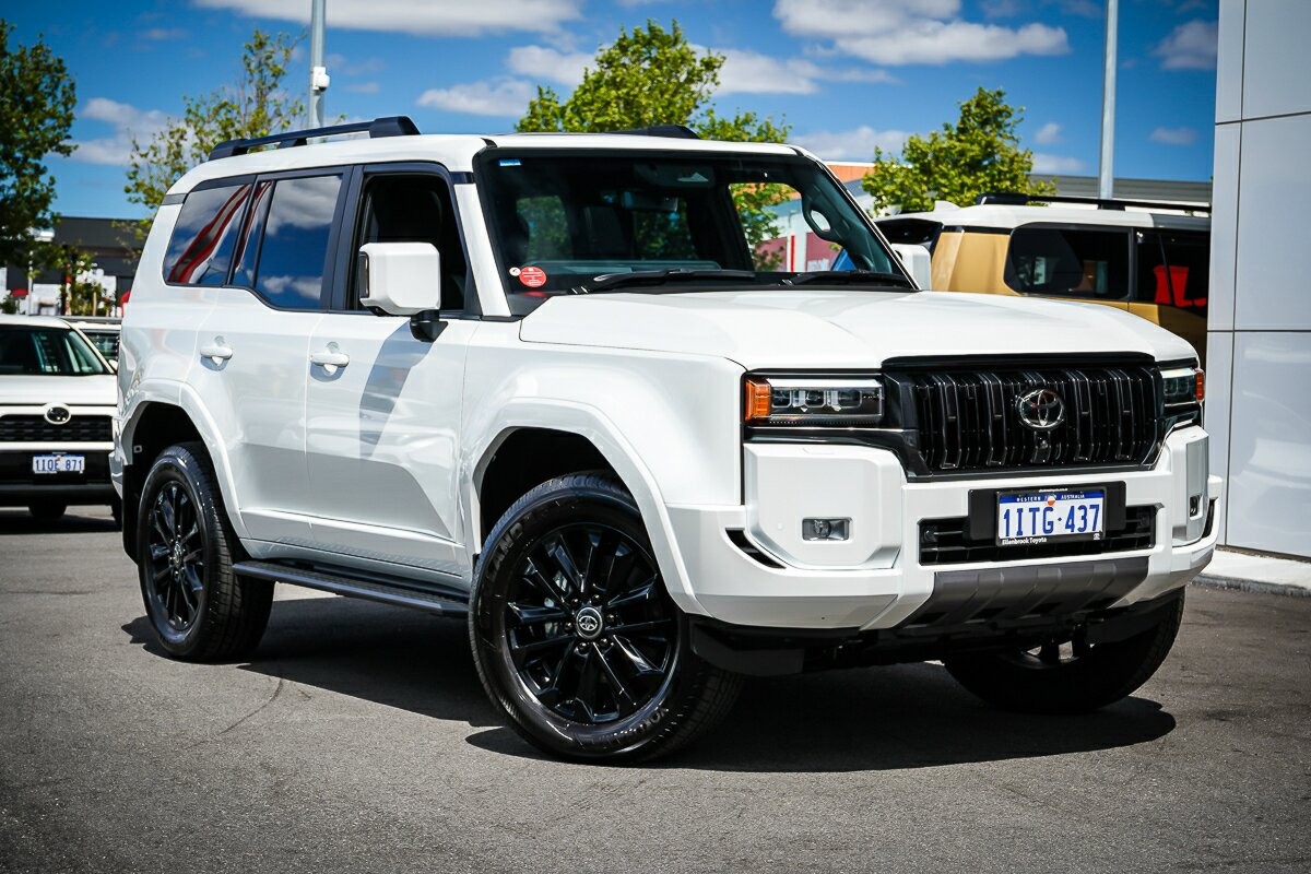 Toyota Landcruiser Prado image 1