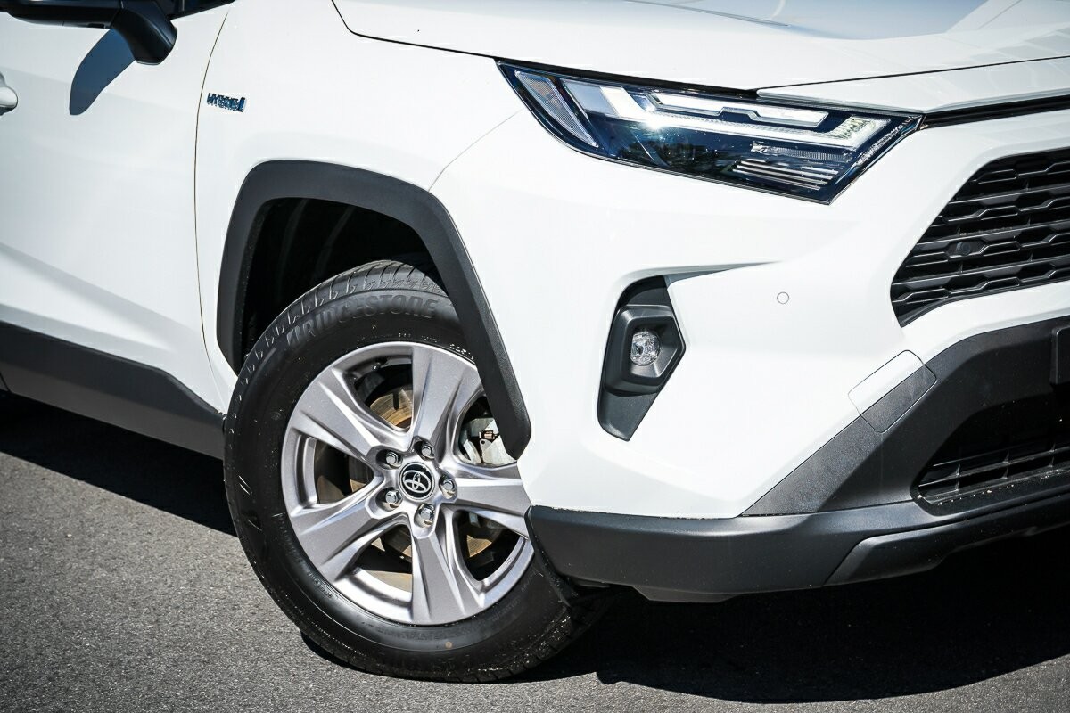 Toyota Rav4 image 2