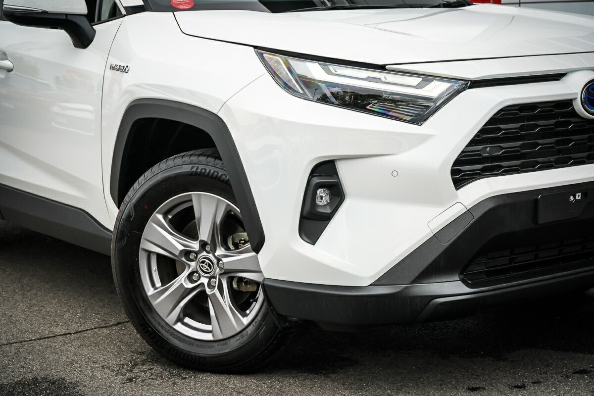 Toyota Rav4 image 2