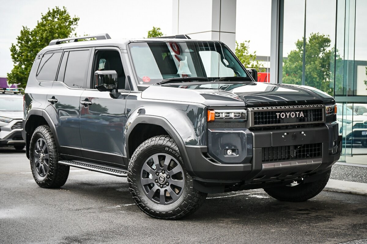 Toyota Landcruiser Prado image 1