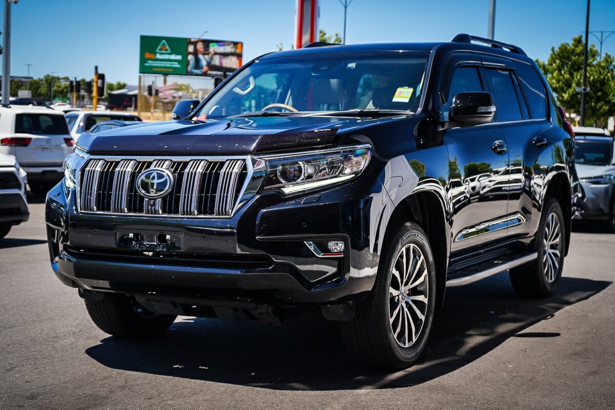 Toyota Landcruiser Prado image 4