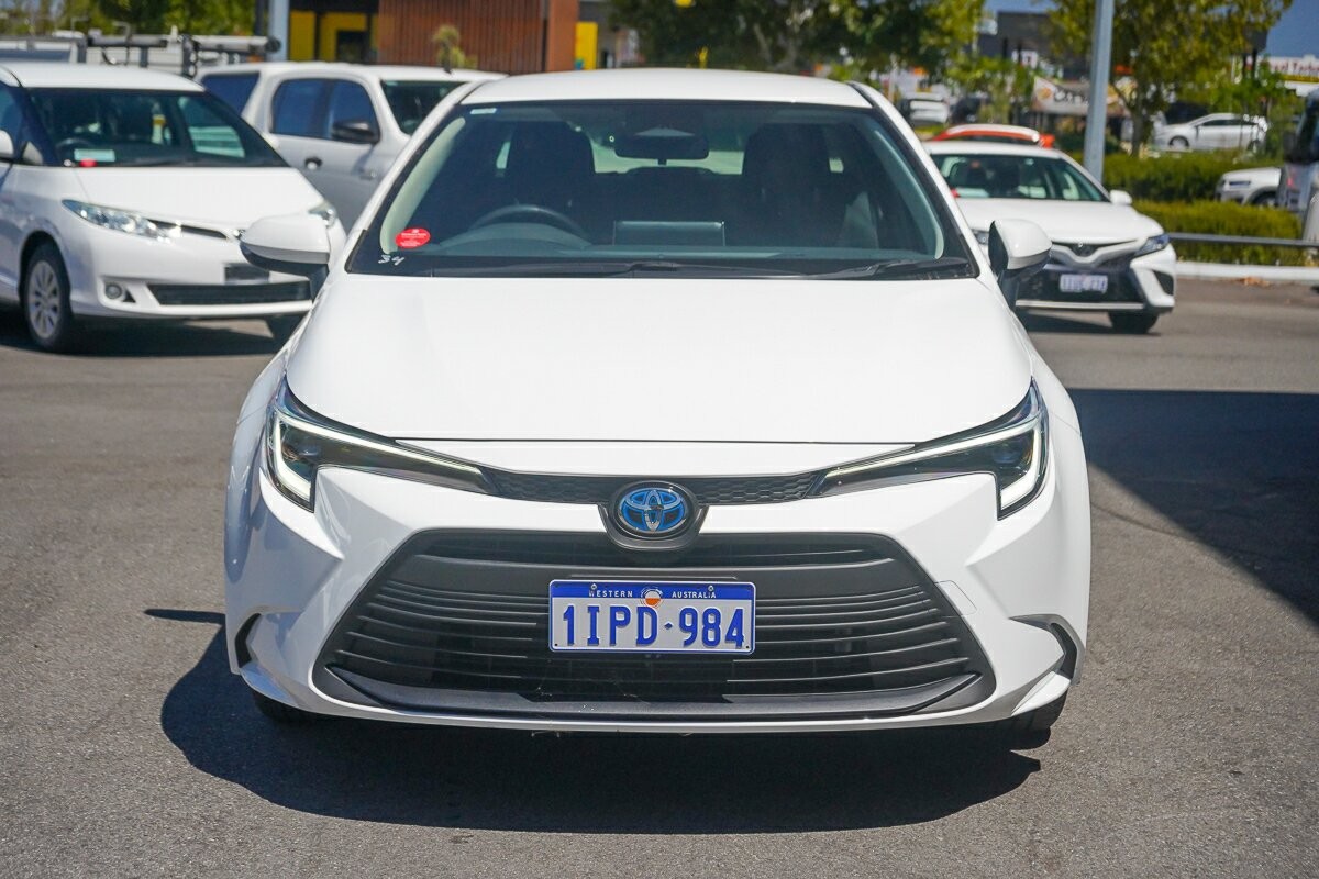 Toyota Corolla image 3